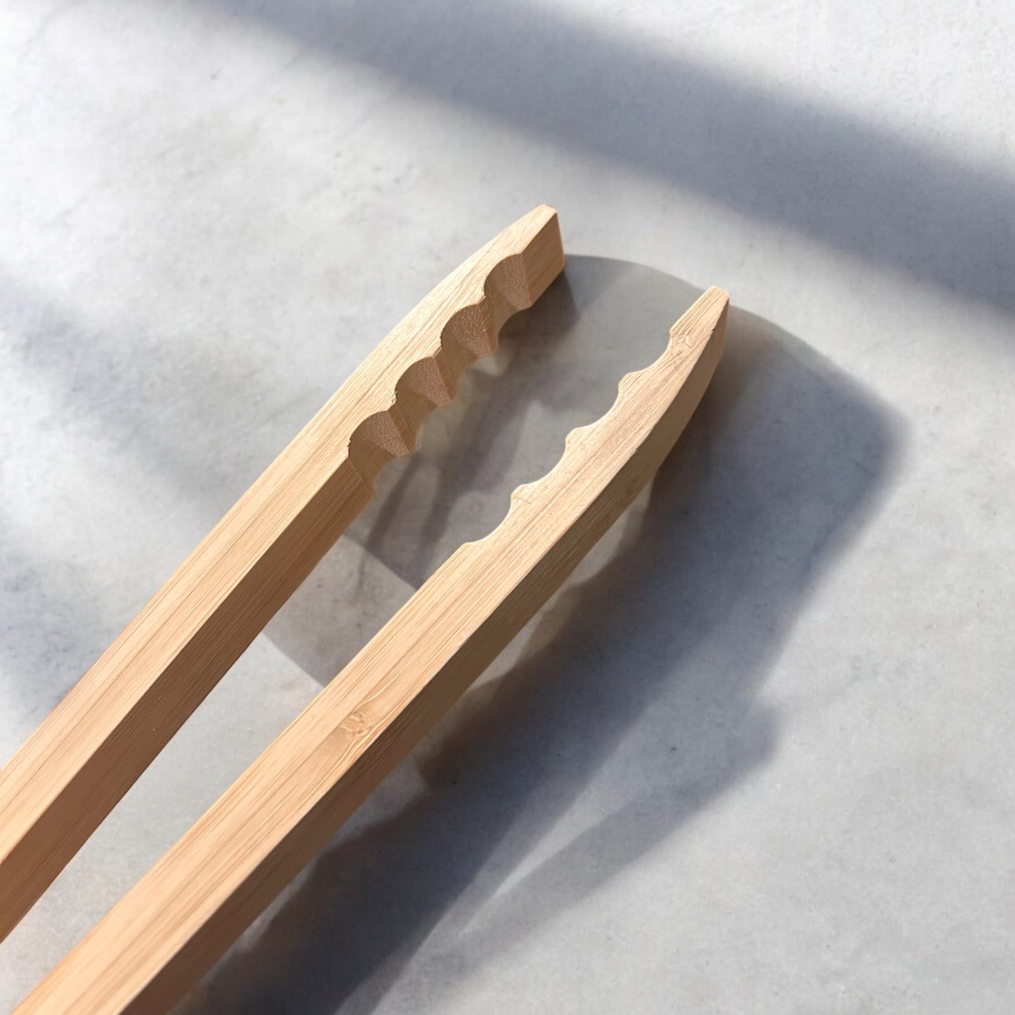 Pinzas para barbacoa de bambú de 19"