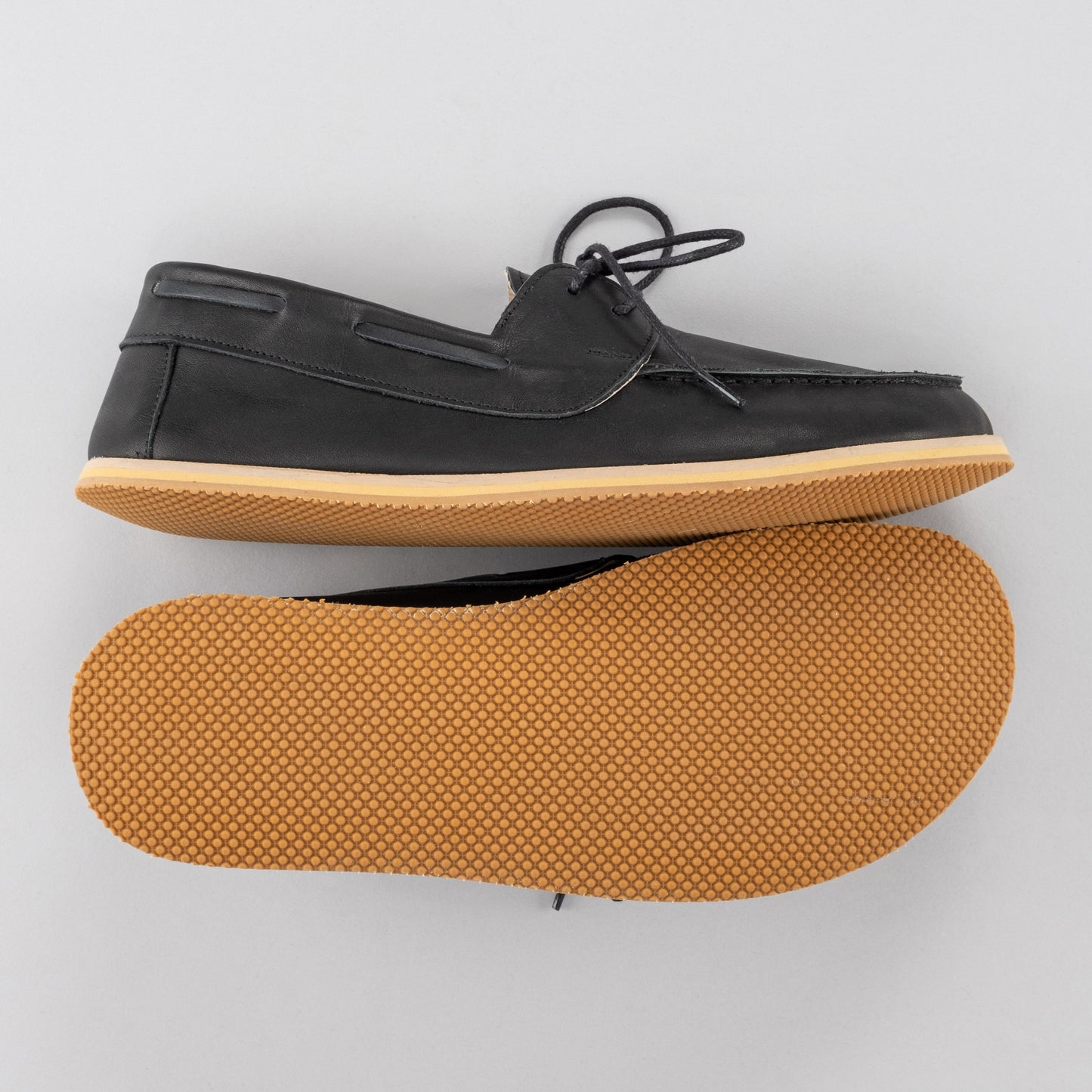Zapatos náuticos negros para hombre