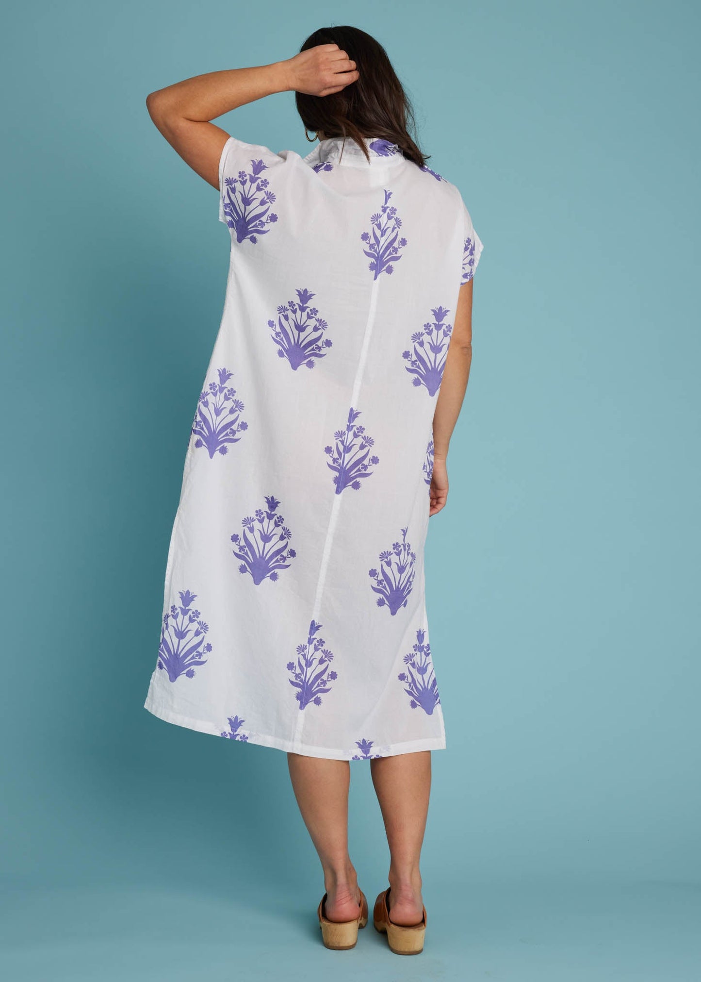 Caftán Scout - Cameo Floral Morado Costero