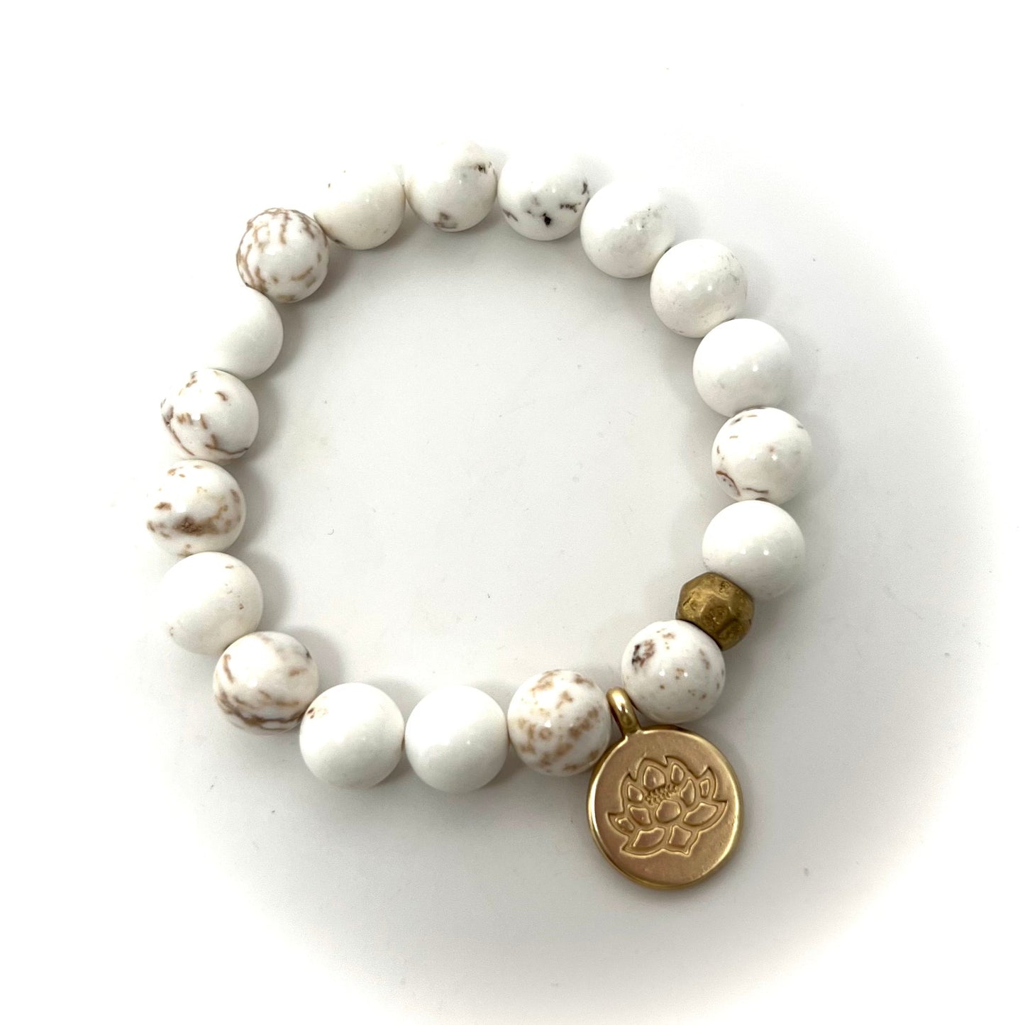 Pulsera de howlita blanca