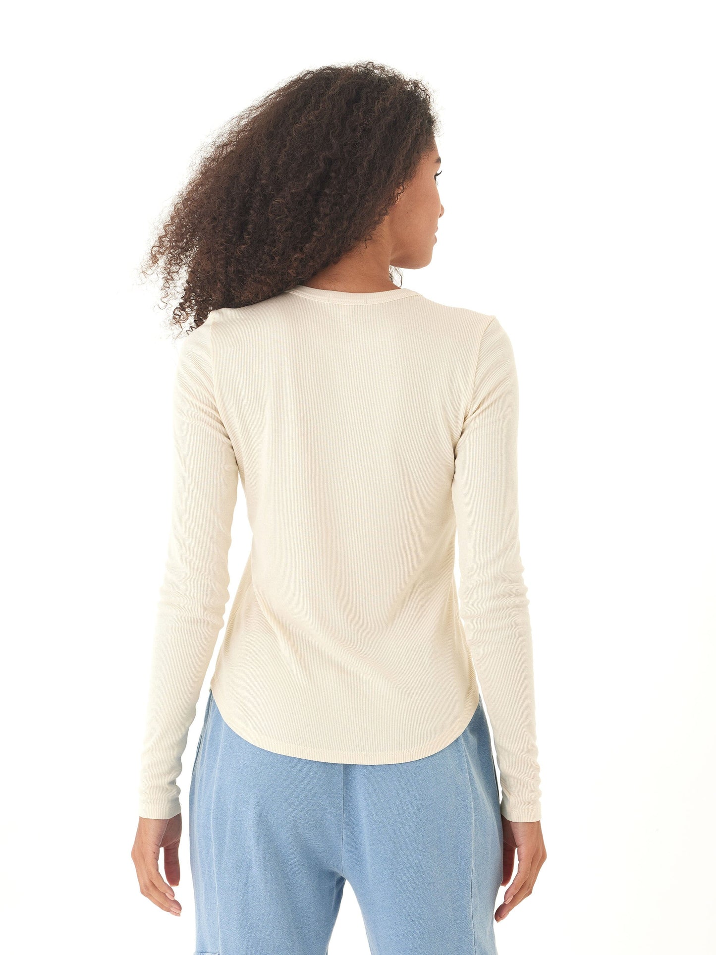 Camiseta de manga larga y cuello redondo Torri Feather Rib