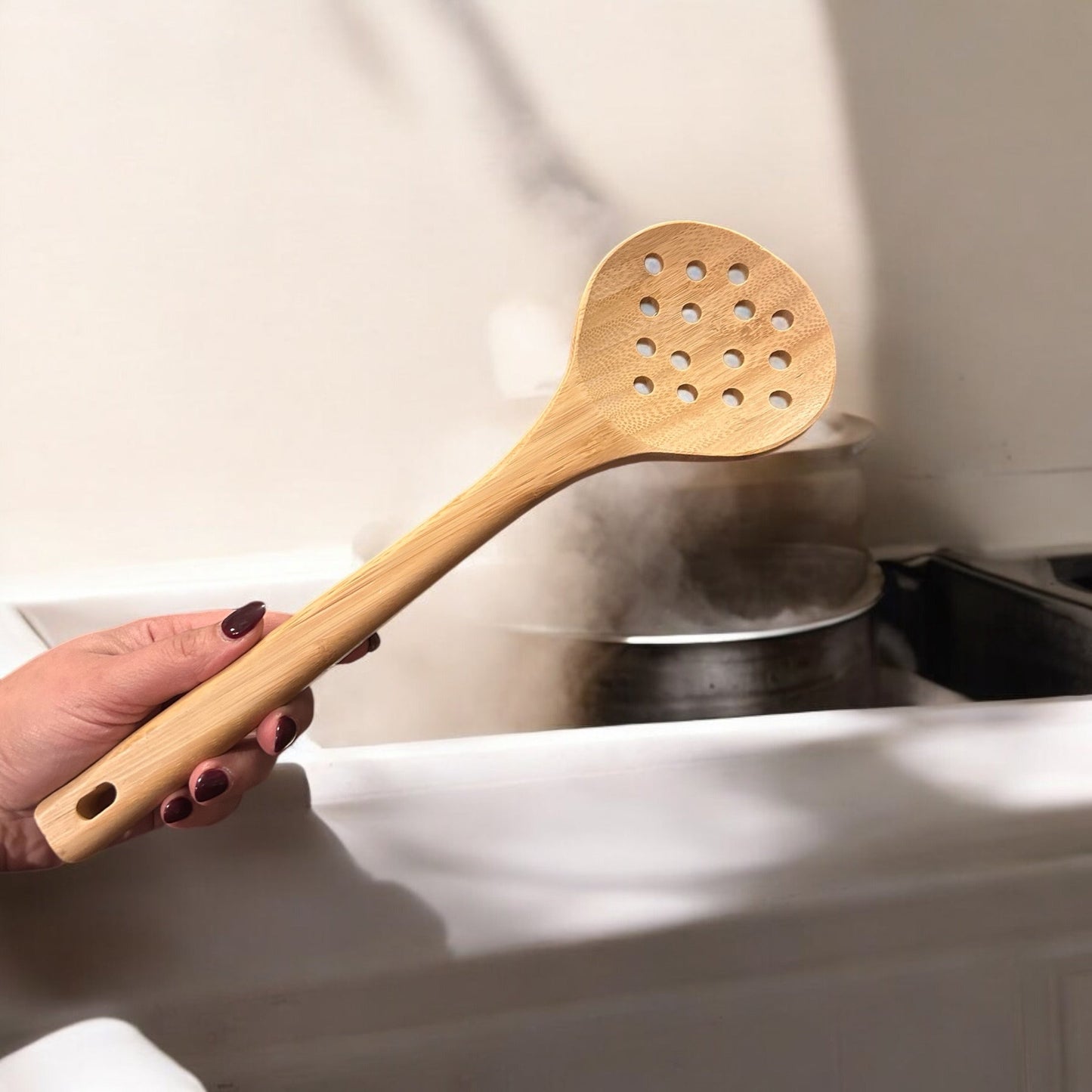 Cuchara coladora de bambú