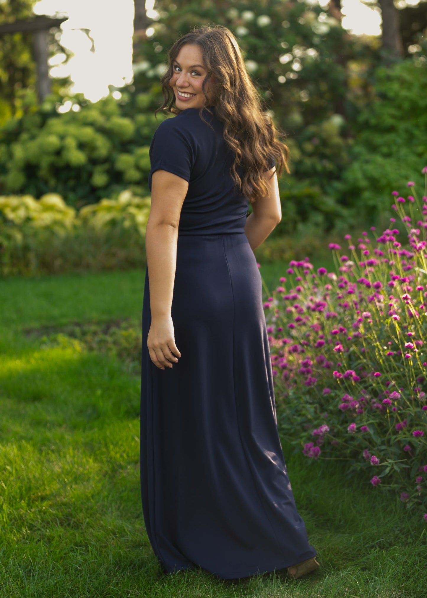 Vestido maxi Ella Navy con cintura ceñida