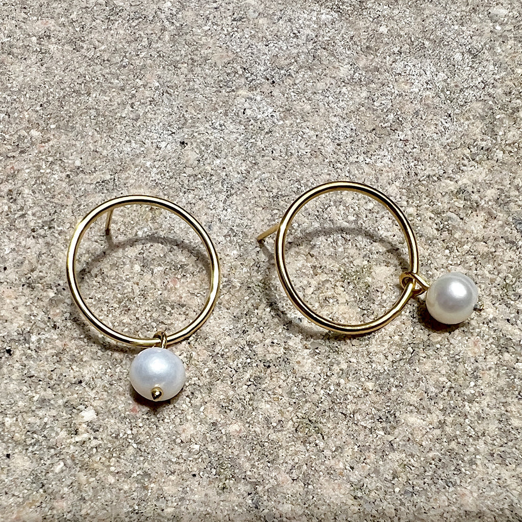 Pendientes circulares de perlas de agua dulce