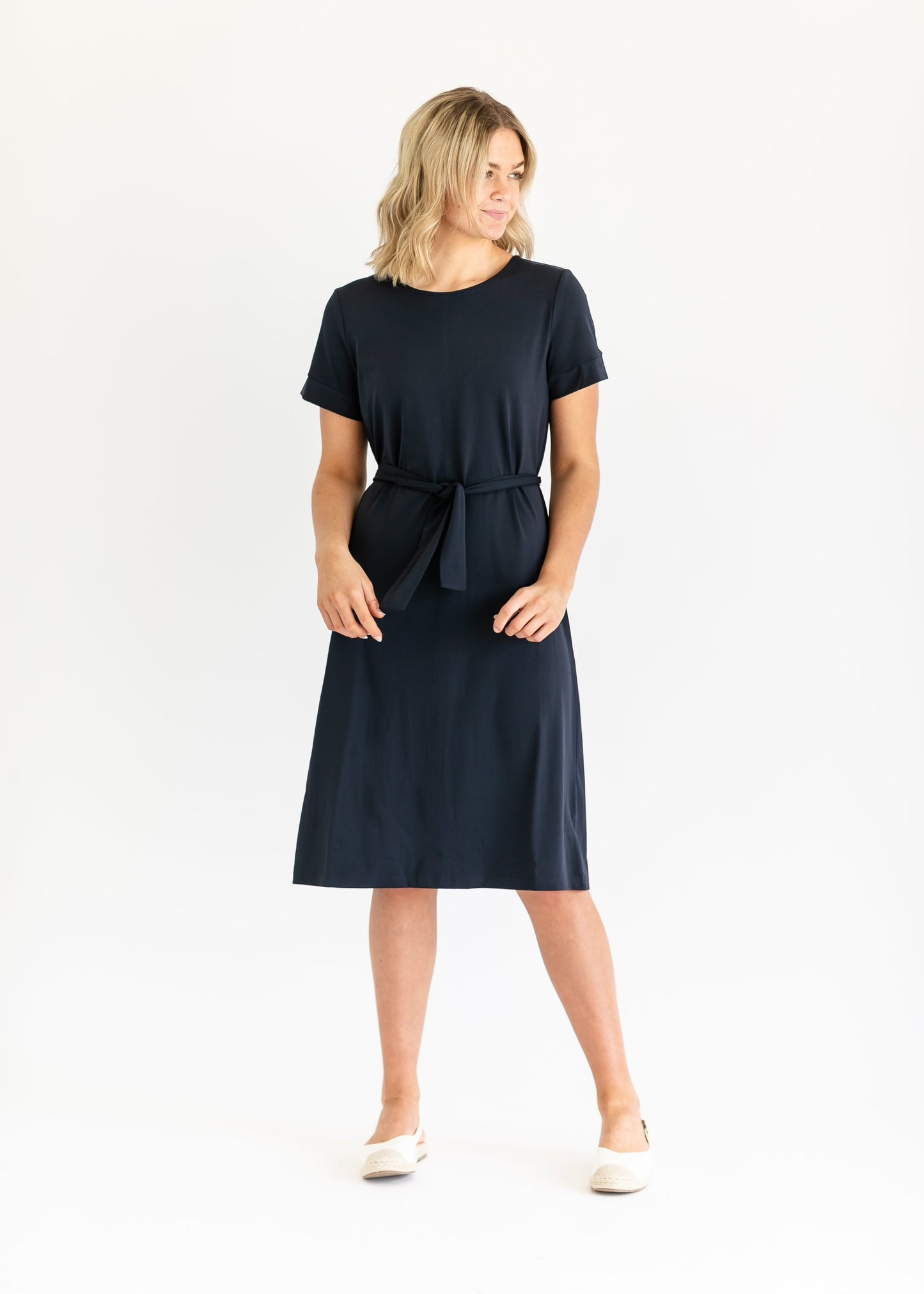 Vestido Midi Clásico Lennox