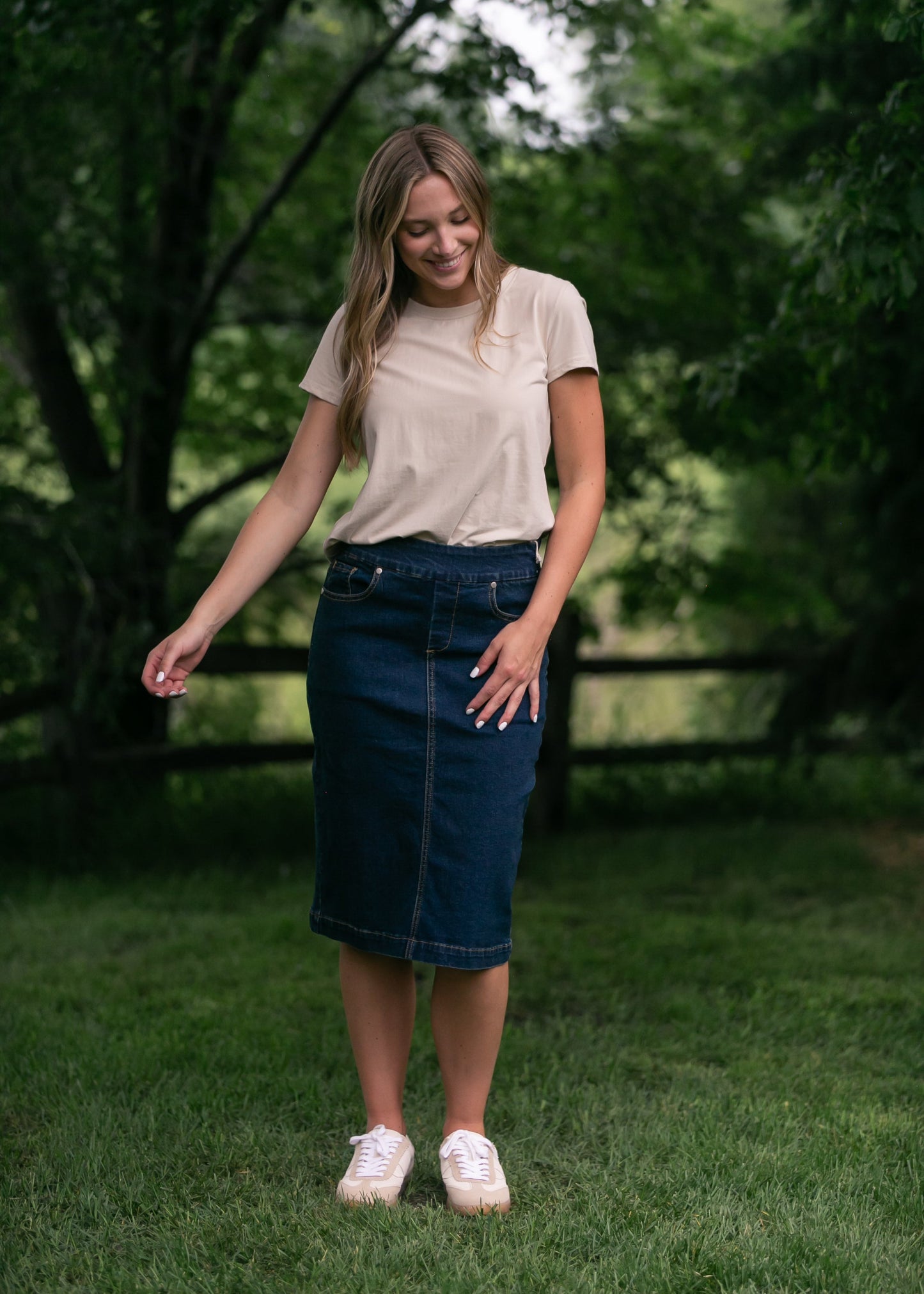 Falda midi de mezclilla Sandra Dark Wash