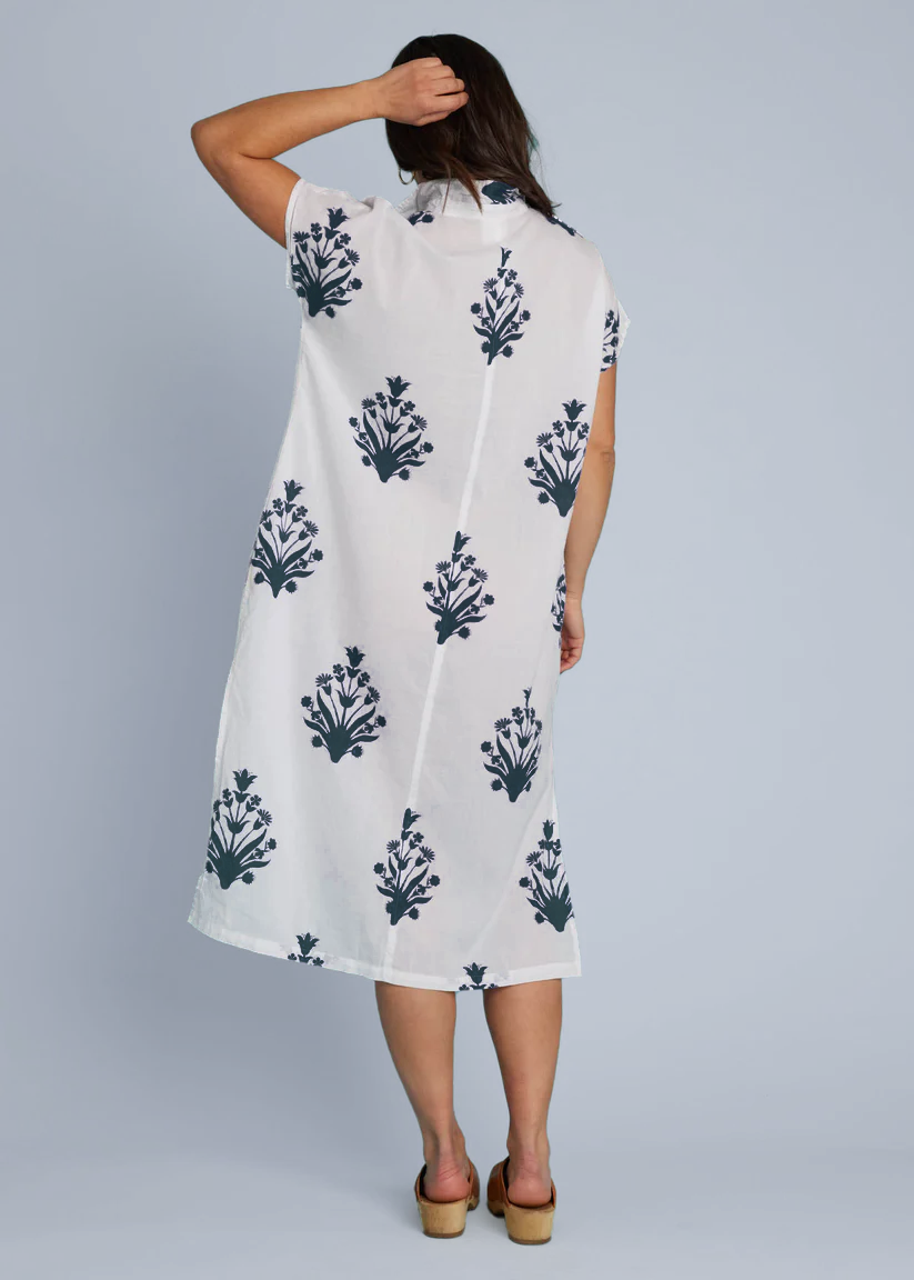 Caftán Scout - Cameo Floral Azul Marino Verdadero