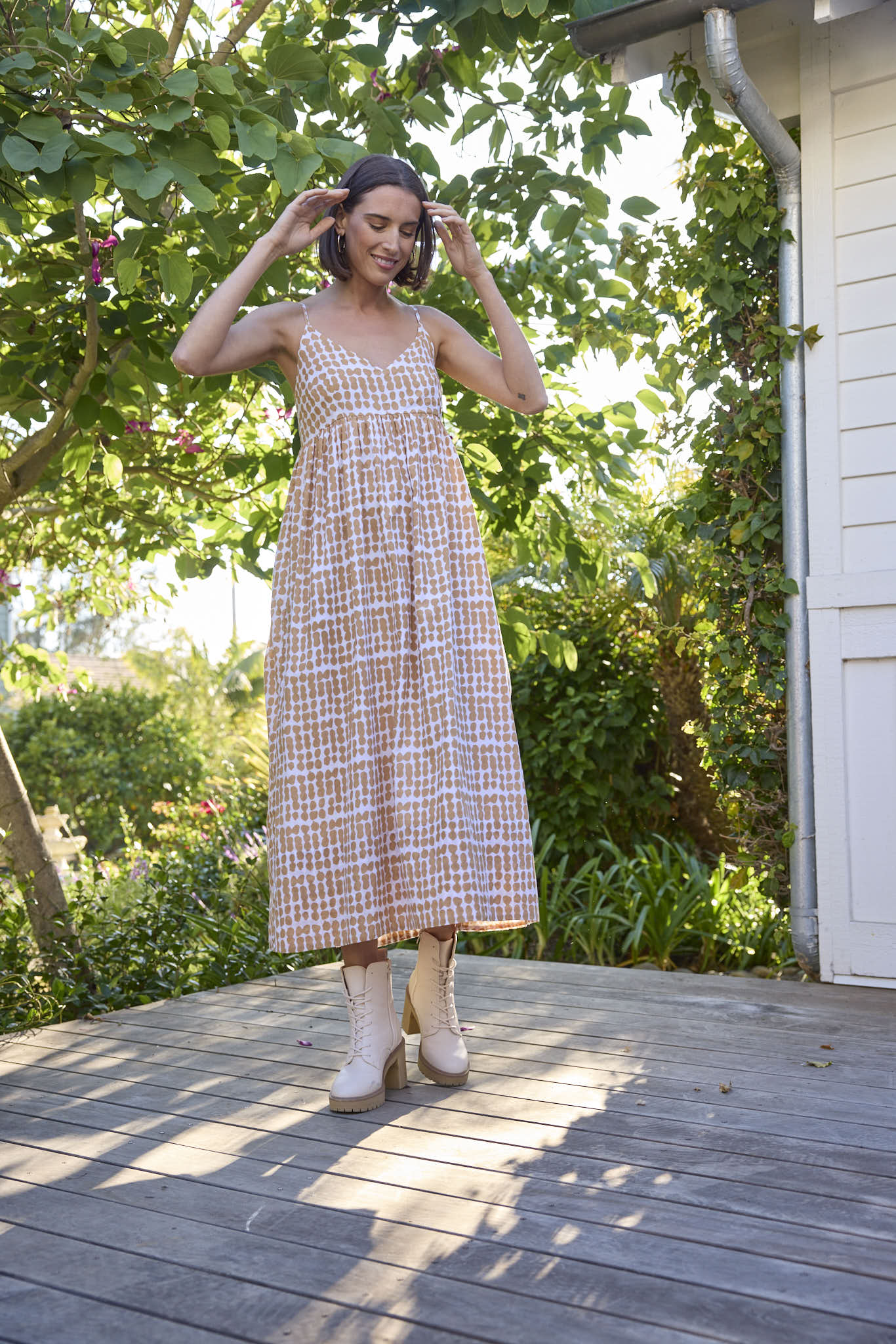 Vestido Hamptons - Arcilla horneada con lunares desordenados