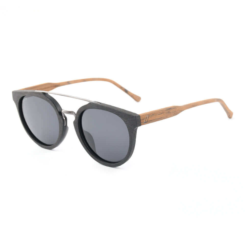 Las gafas de sol de madera Shiva