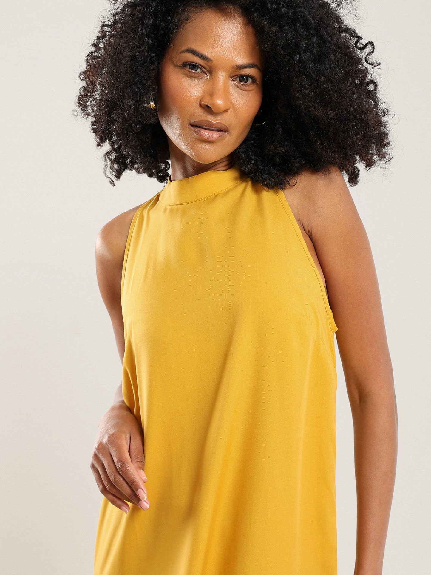 Vestido halter de tencel - Miel