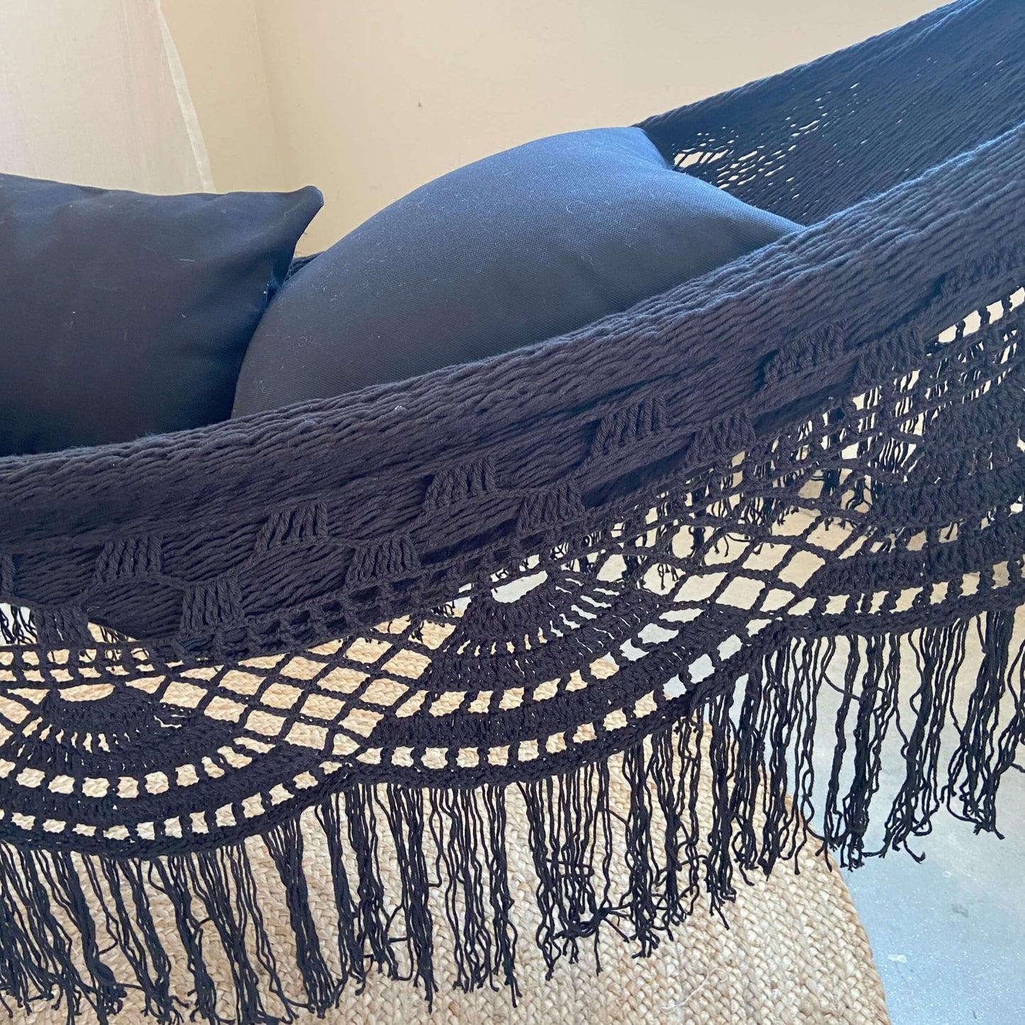 Hamaca de lujo tejida a crochet negra | CRISTINA