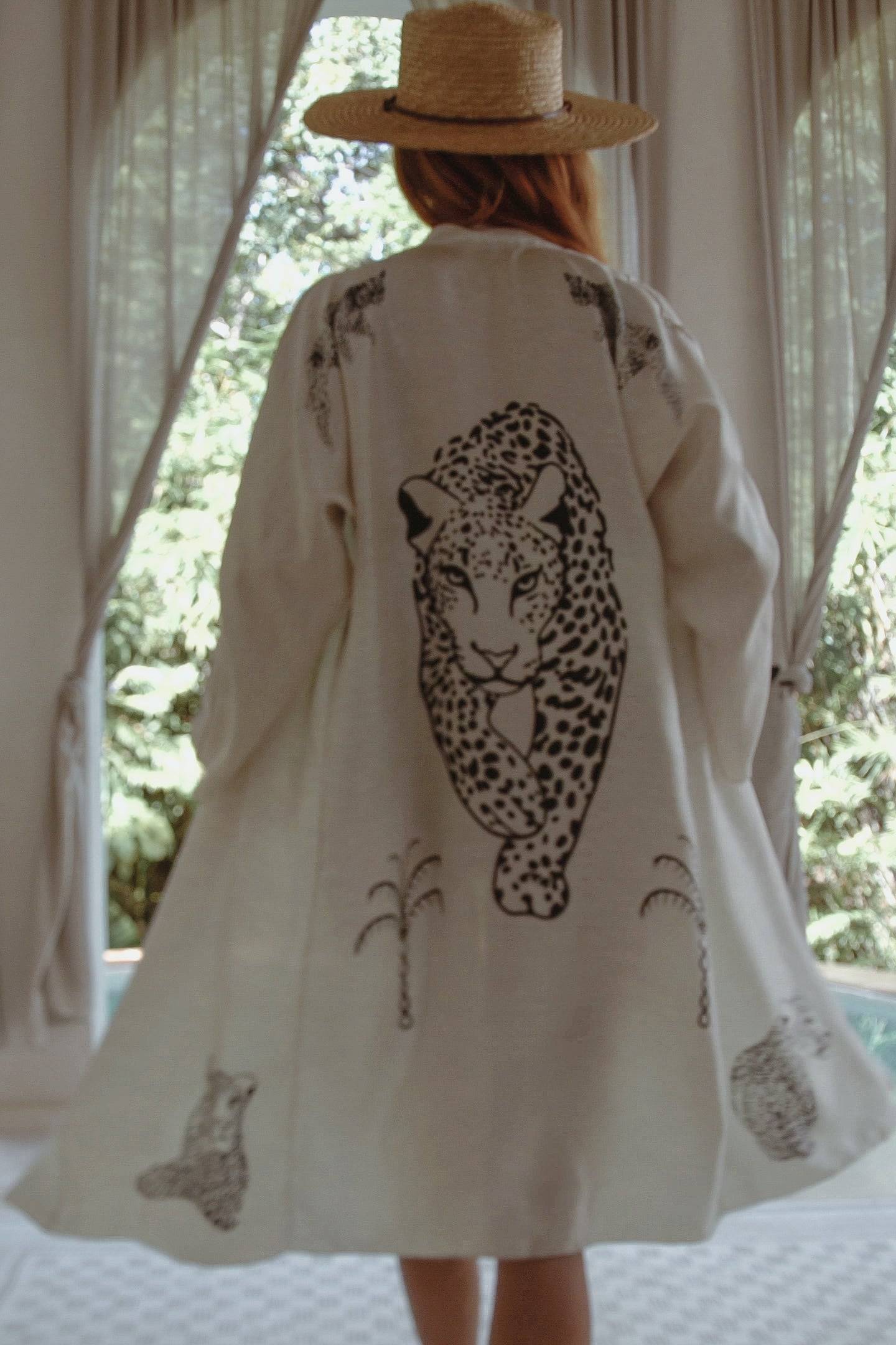 El kimono Jaguar de la túnica real 