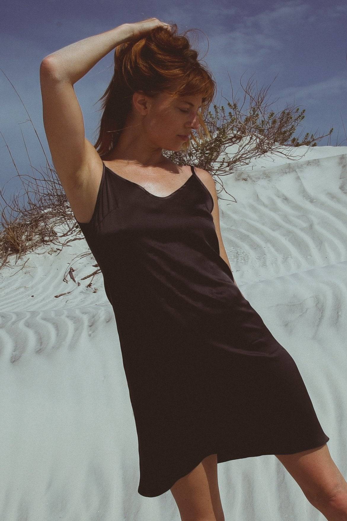 Vestido de seda Vela en negro azabache