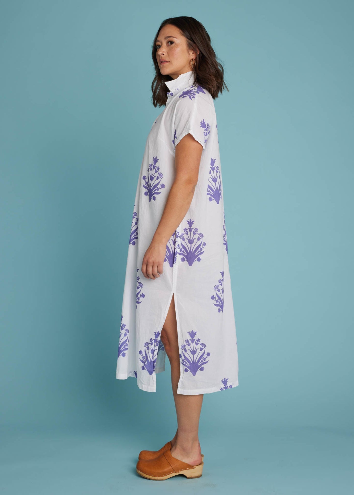 Caftán Scout - Cameo Floral Morado Costero