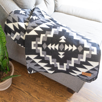 Andean Alpaca Wool Blanket - Black Chakana