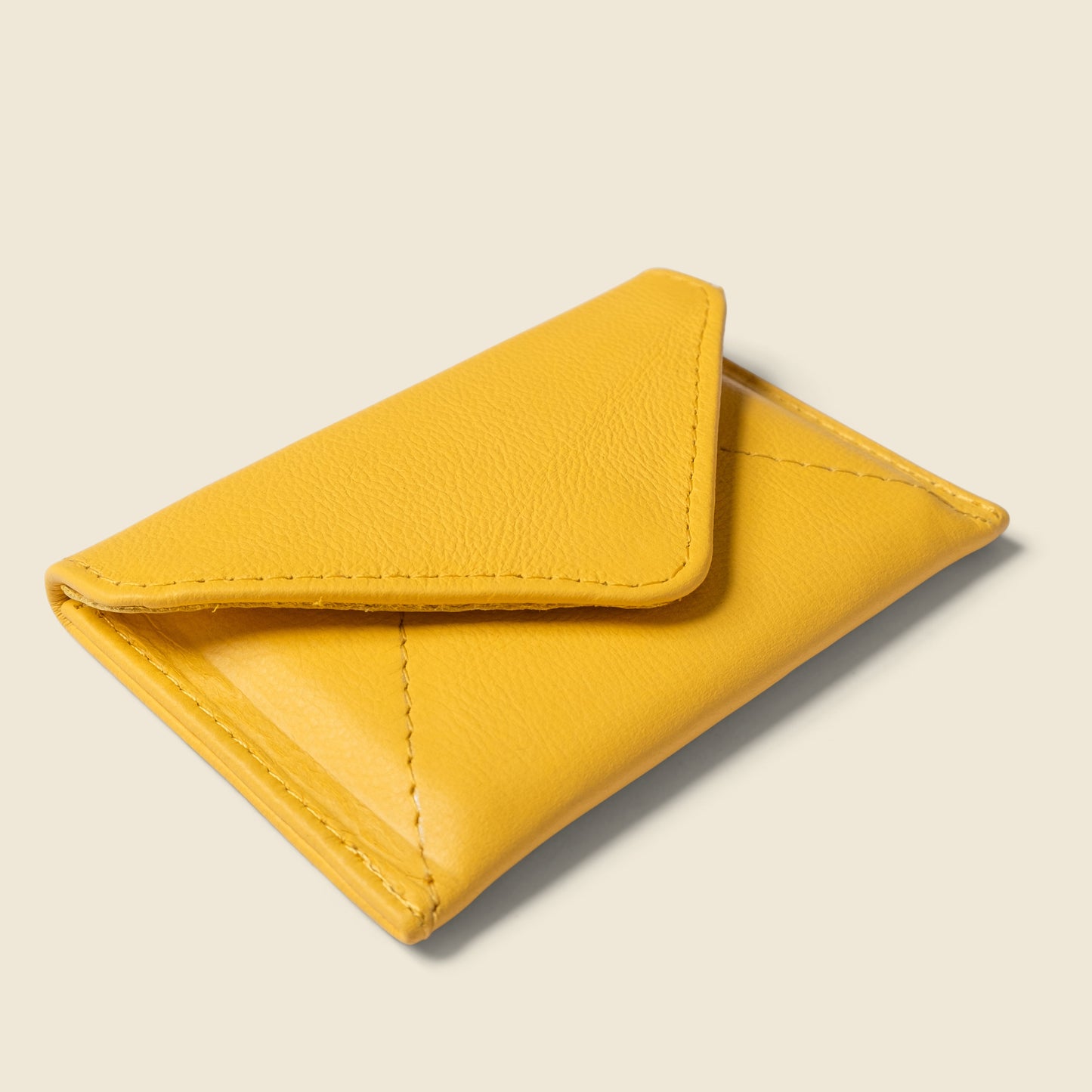 Mini cartera tipo sobre con protección RFID - Amarillo soleado