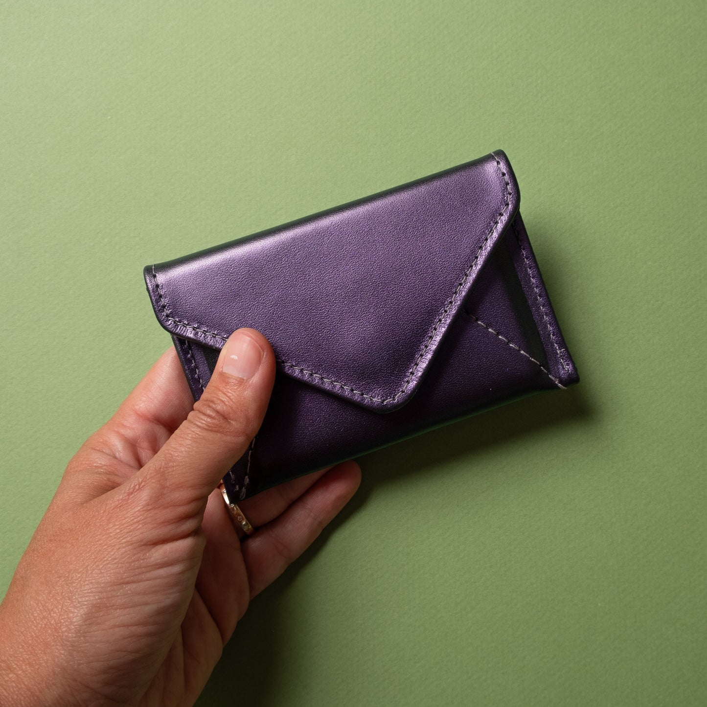 Mini cartera tipo sobre con protección RFID - Iridescent