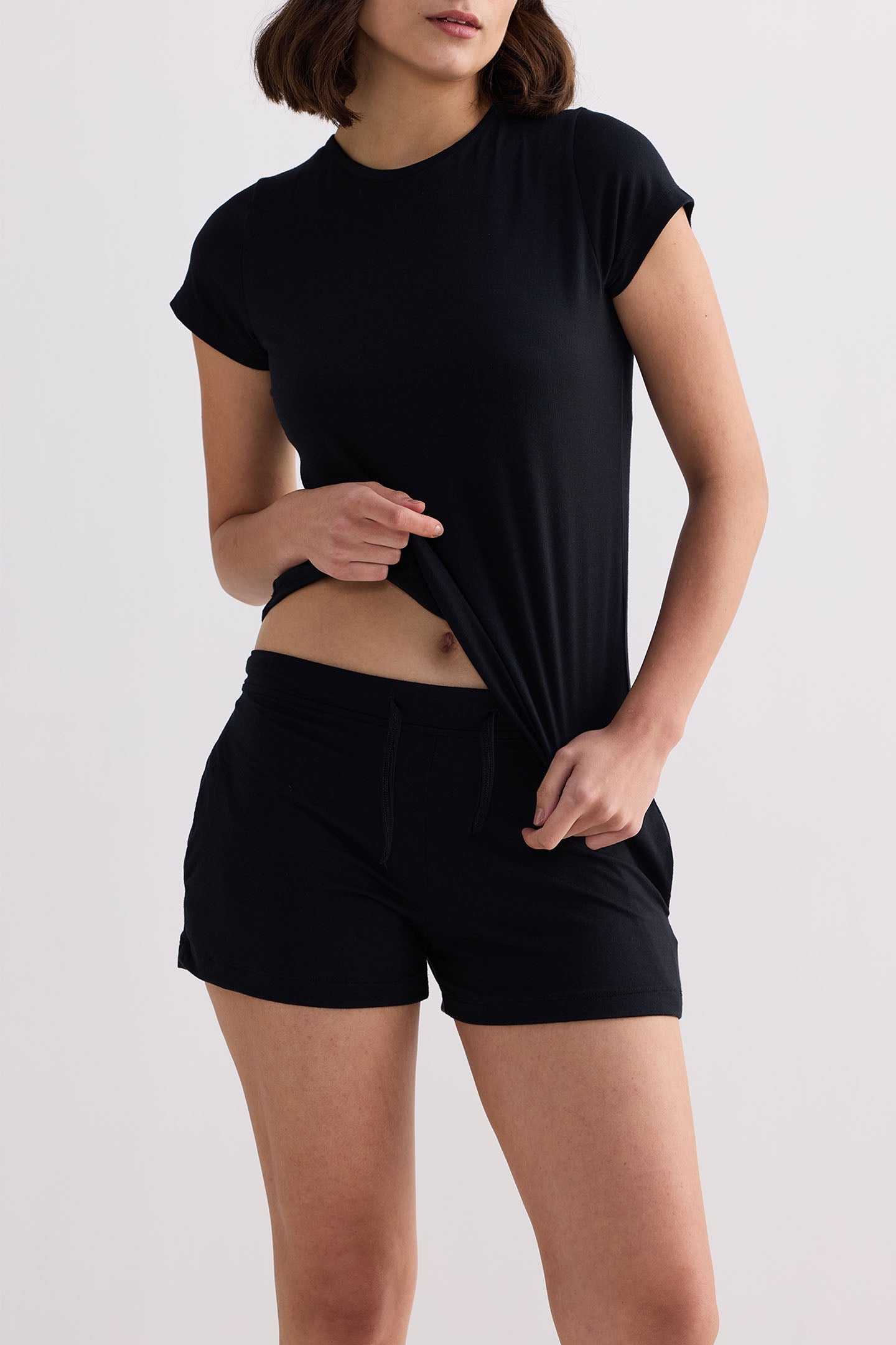 Pantalón Corto de Punto Esencial en Negro
