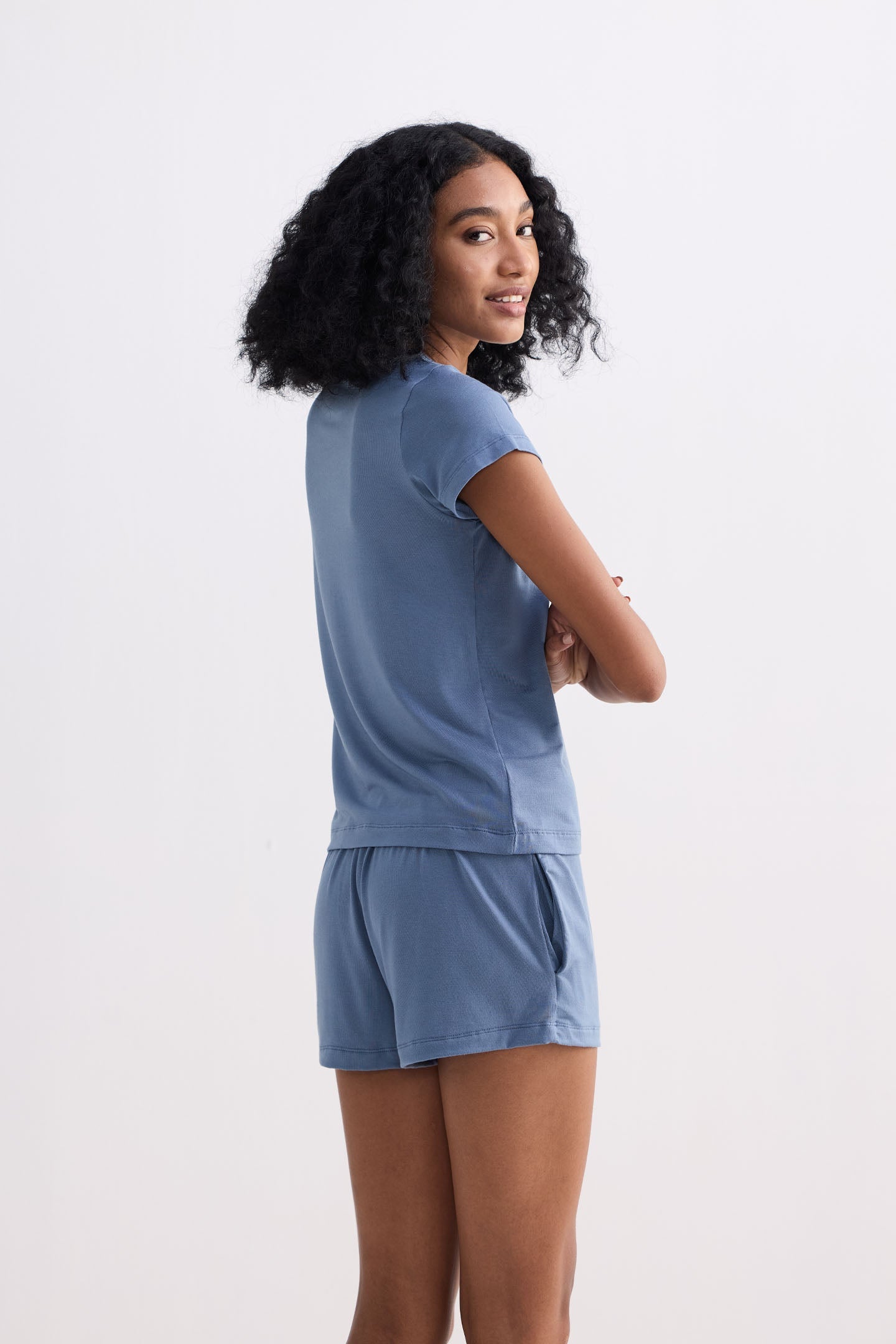 Shorts esenciales de punto en azul