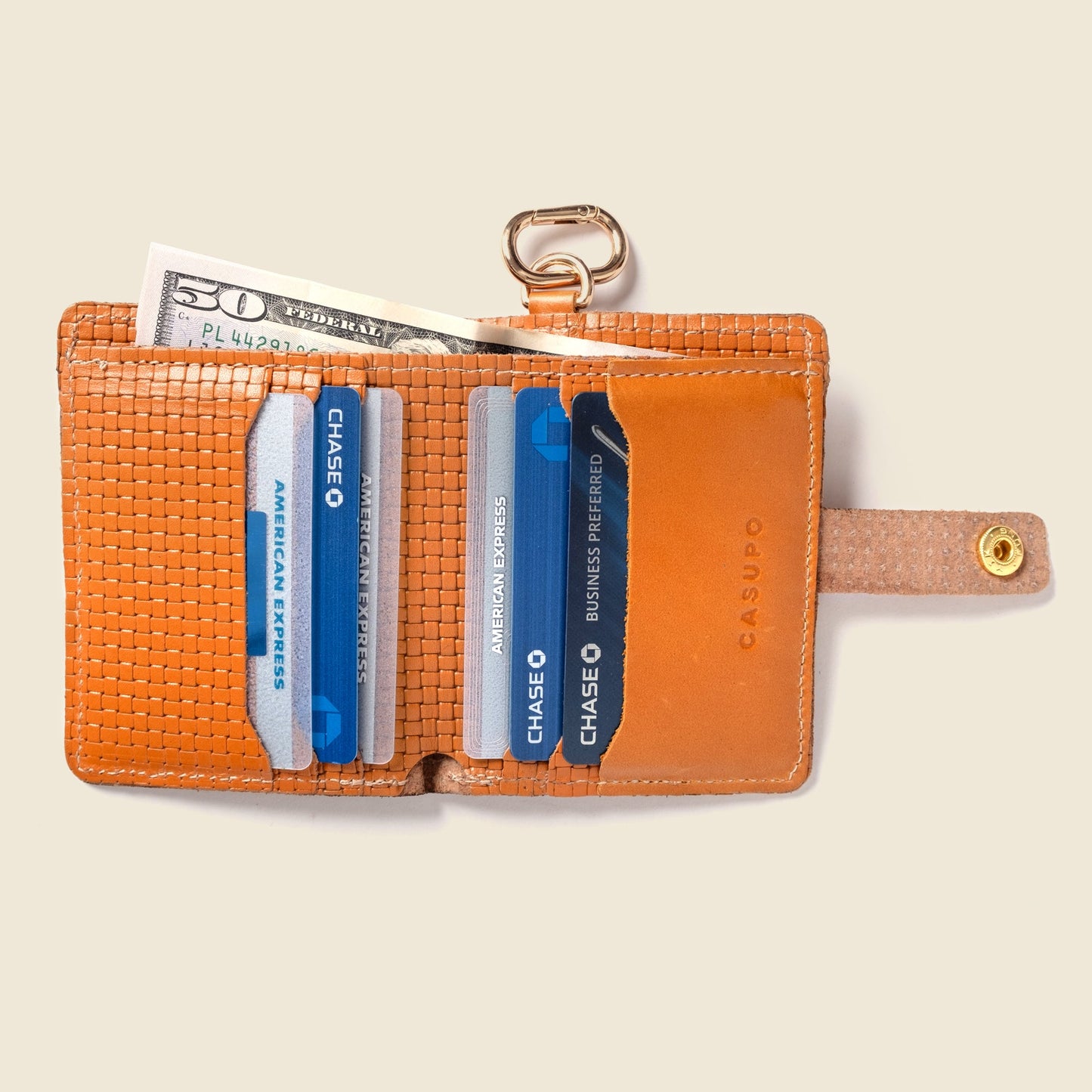 Cartera con broche y llavero - Edición limitada color canela