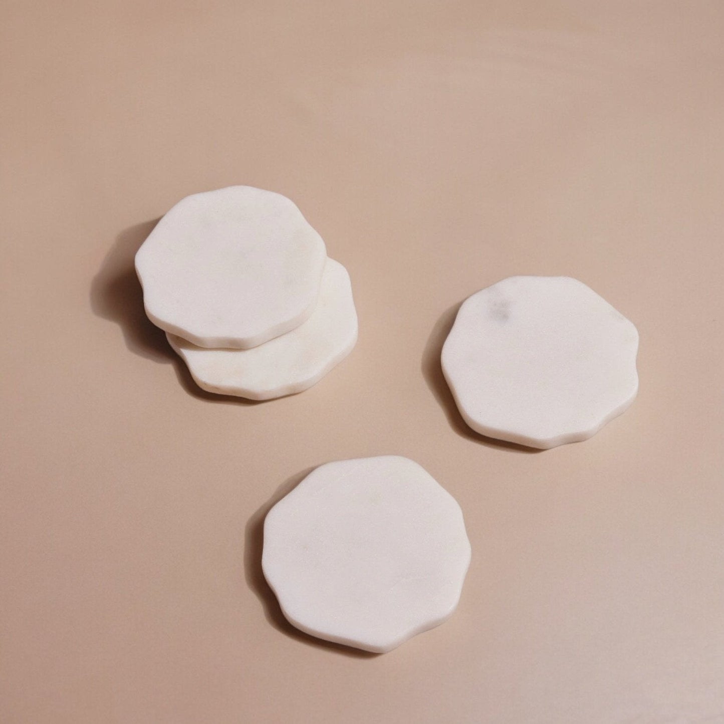 Posavasos de mármol Flor (juego de cuatro) de MESO