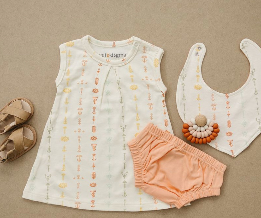 Vestido de algodón orgánico con certificación GOTS con cubrepañal - Flores boho