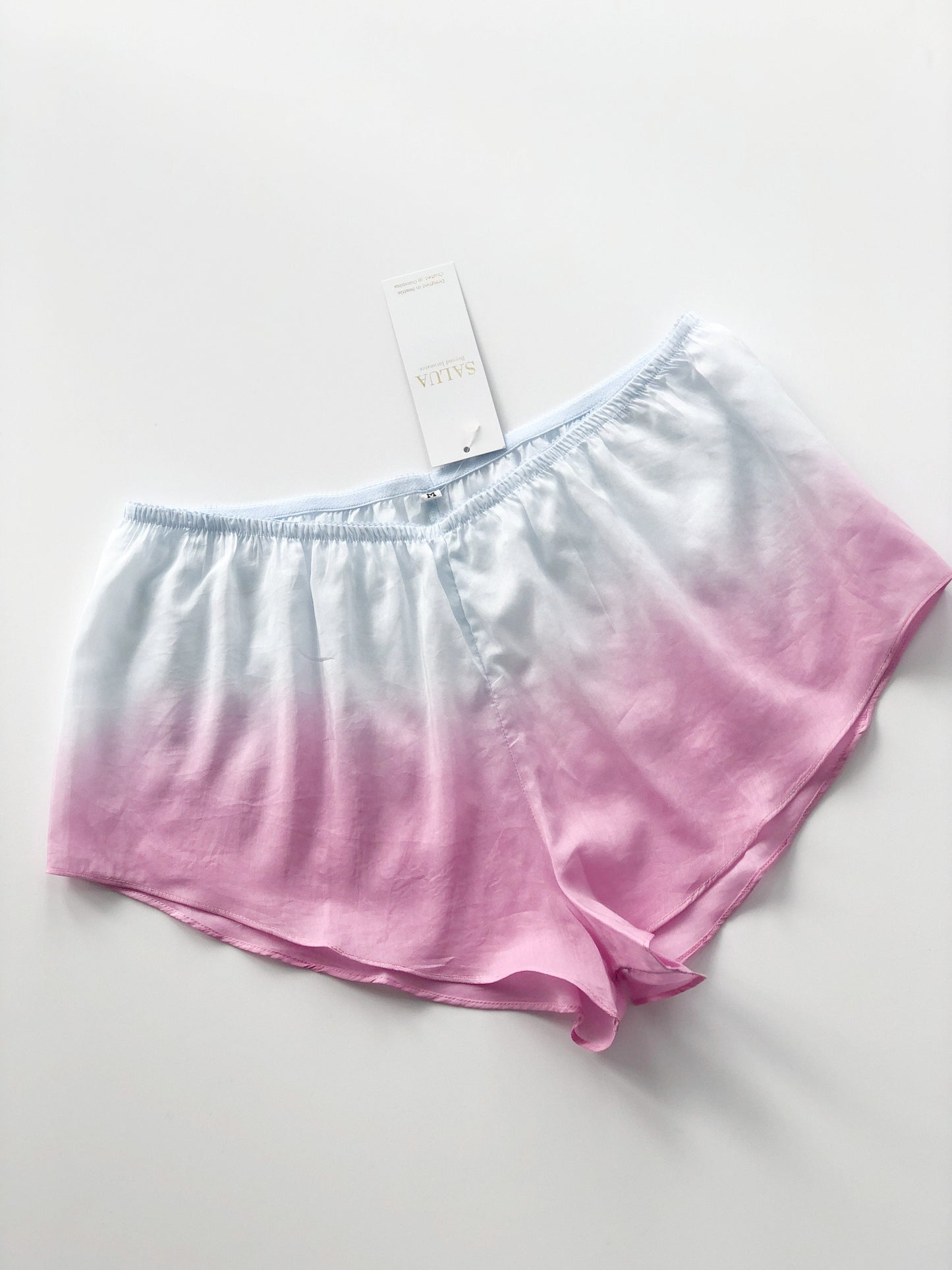 Shorts transparentes con degradado