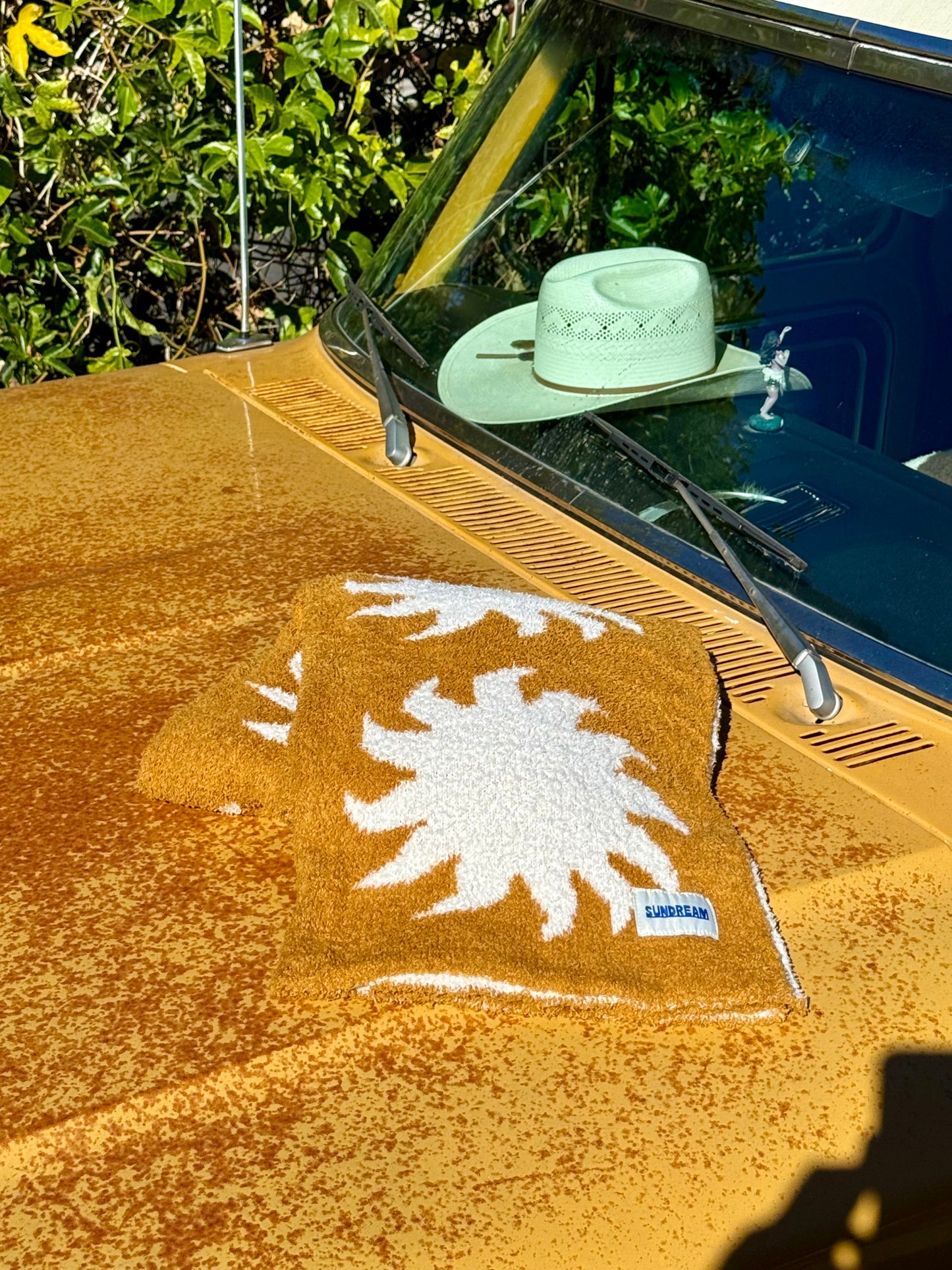 Manta de peluche con forma de sol - Marrón Buckhorn