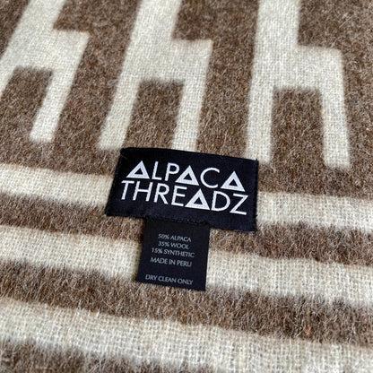 Alpaca Wool Throw Blanket - Alpaca Design