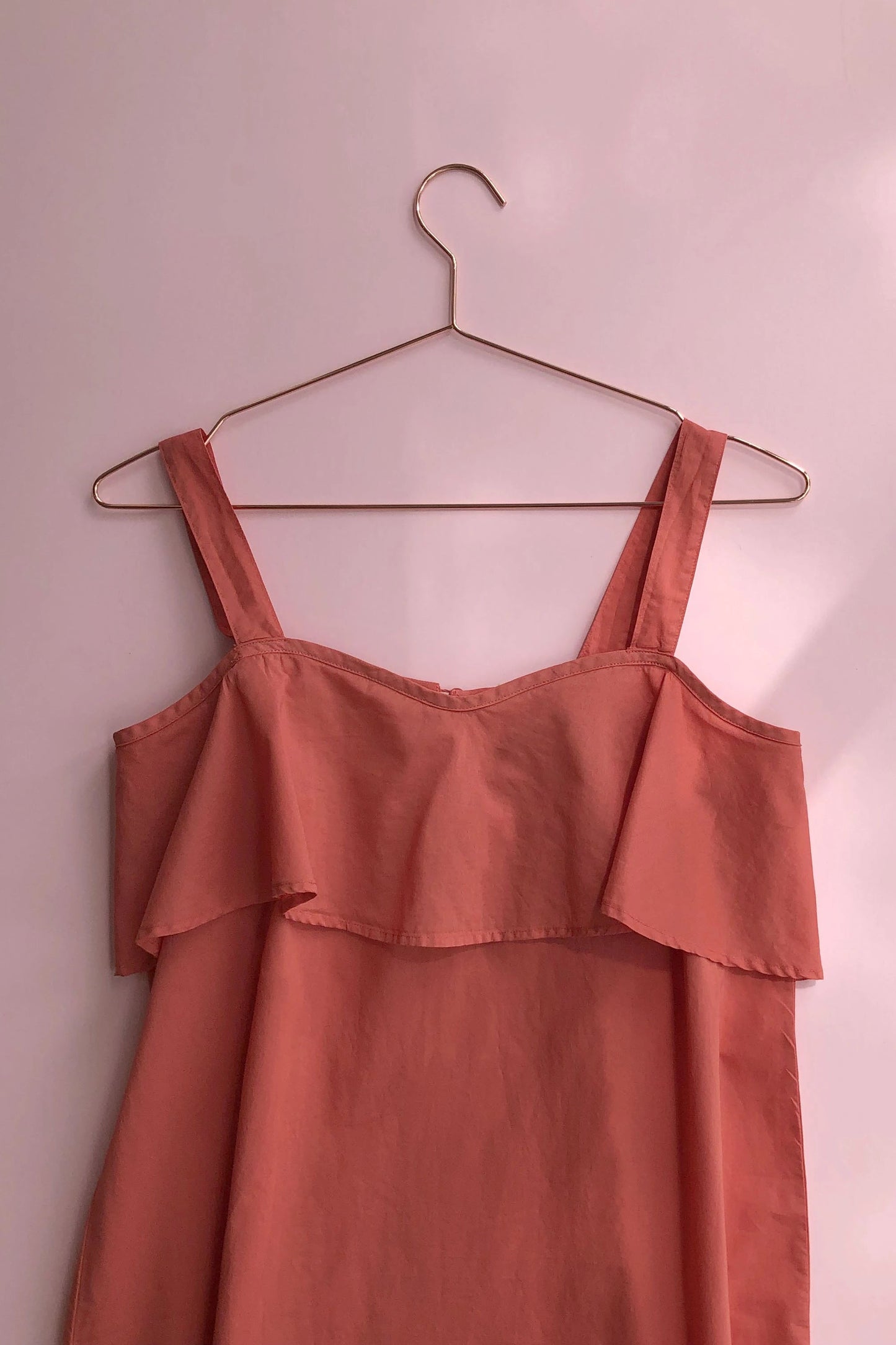 Vestido con volantes