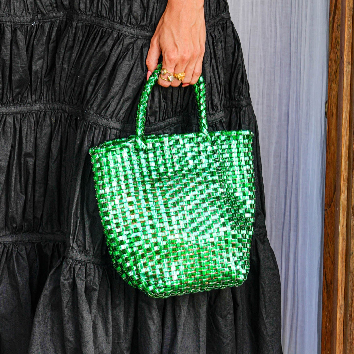 LA TOTE Bolso Tote Reciclado en Verde Metalizado