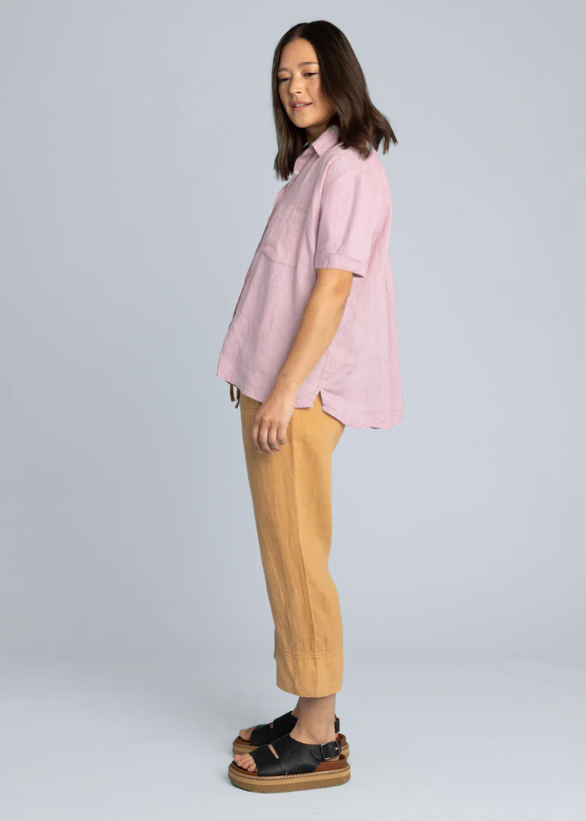 Camisa de lino de manga corta Good Boyfriend - Tickled Pink