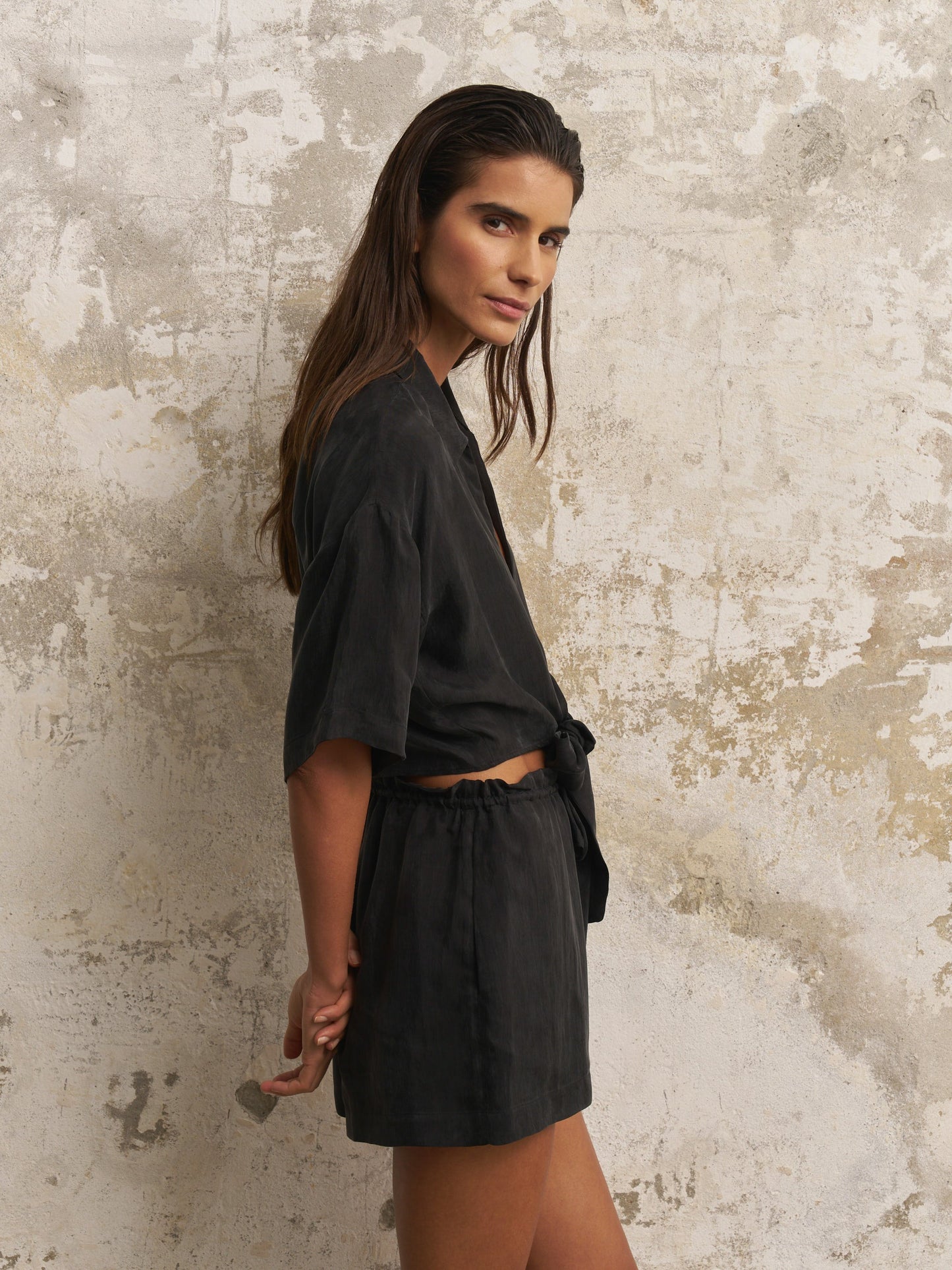 Pantalón Corto con Cordón Ajustable Lucid Flow - Negro
