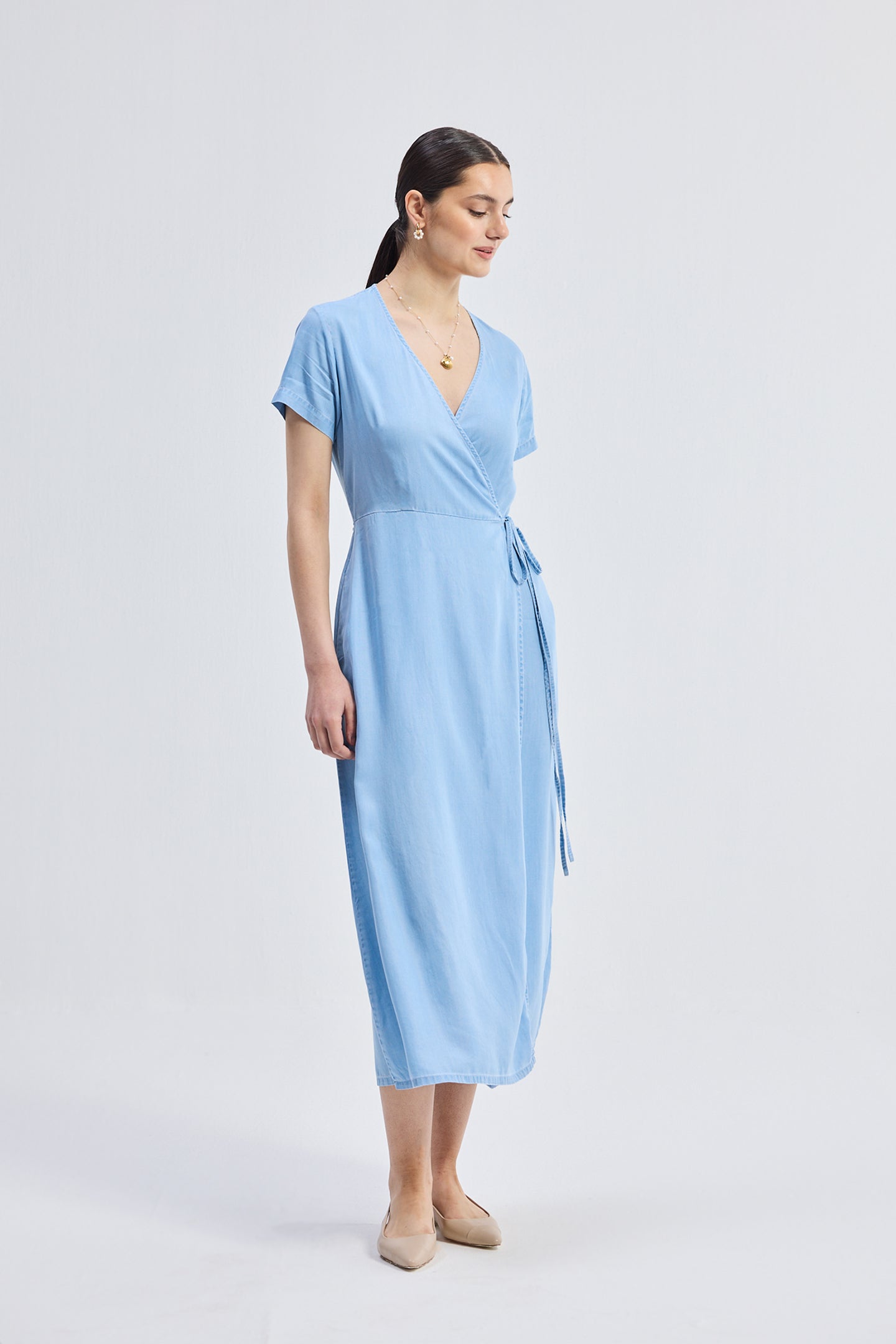 Maxivestido cruzado en azul claro