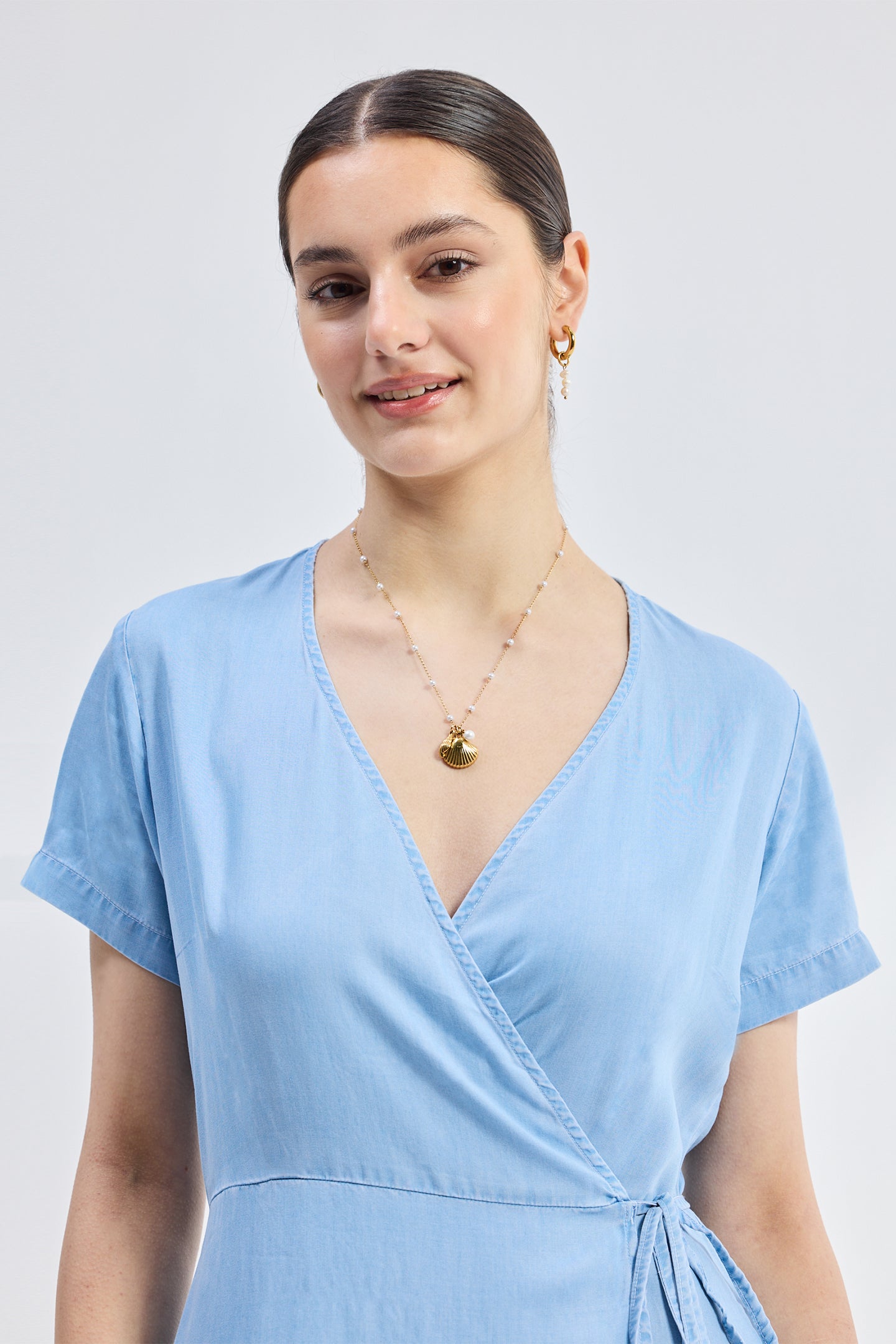 Maxivestido cruzado en azul claro