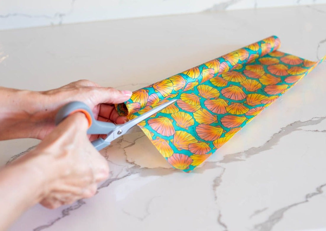 Meli Wraps Rollo a granel de envoltura de cera de abeja + juego de cubiertos con estampado de conchas marinas