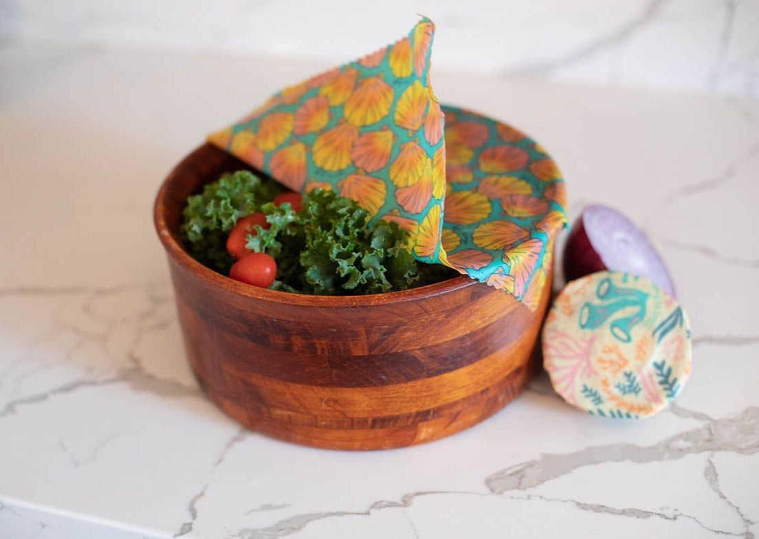 Meli Wraps Rollo a granel de envoltura de cera de abeja + juego de cubiertos con estampado de conchas marinas