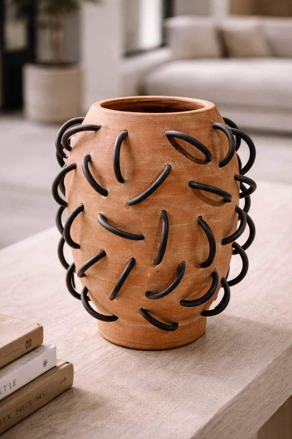 Jarrón Nada Terracota de Diego Olivero Studio