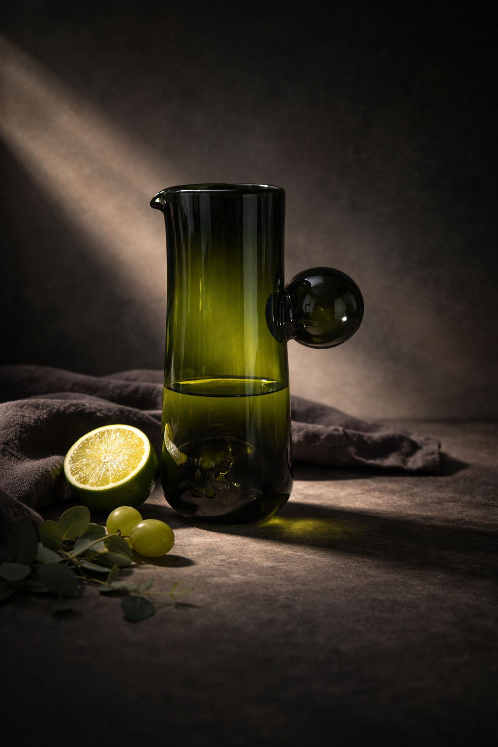 Nina Pitcher por MESO