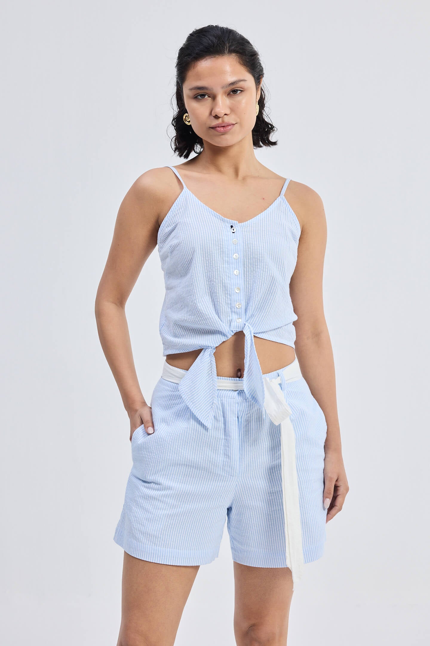 Pantalones cortos de corte regular a rayas