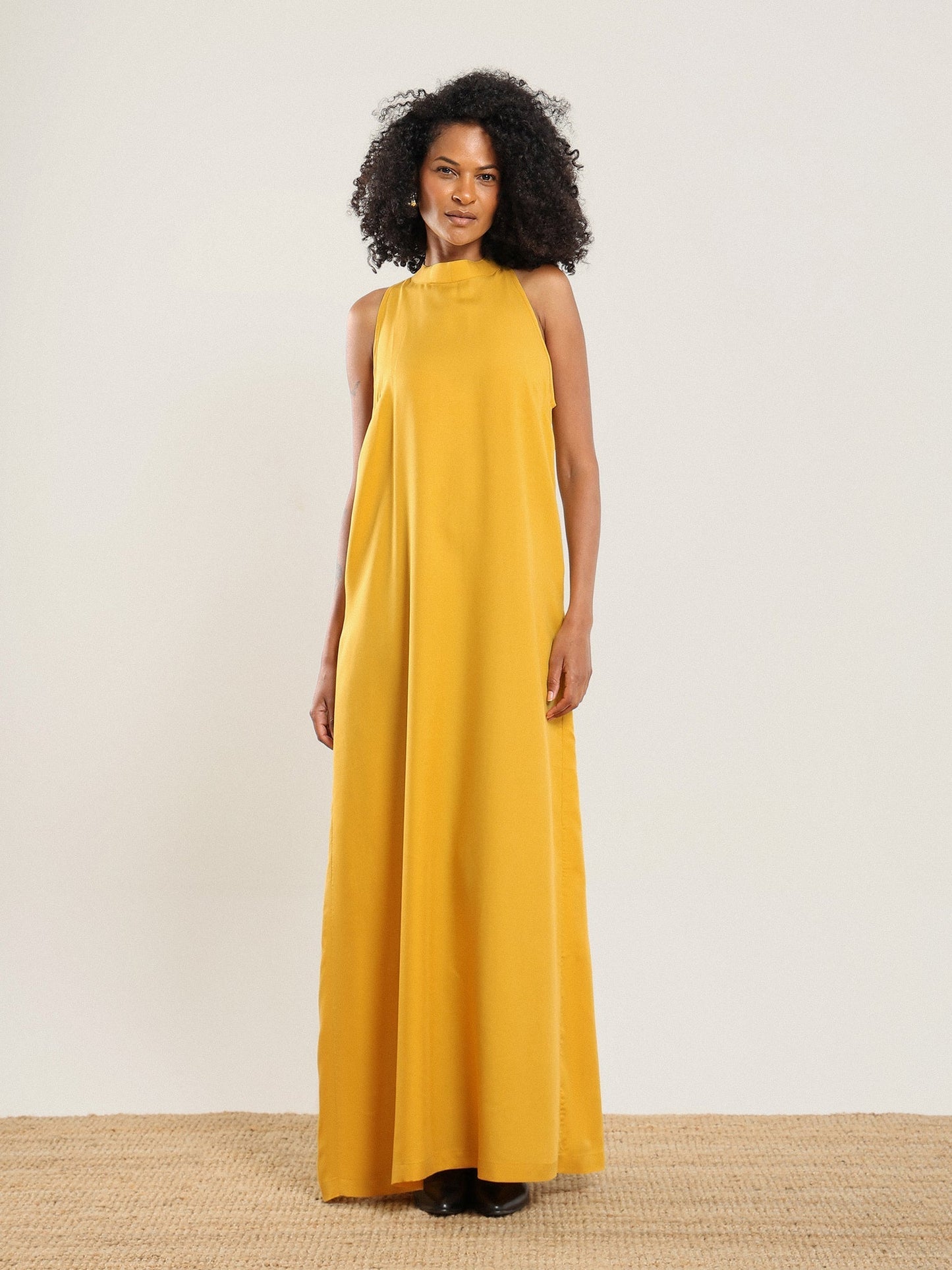 Vestido halter de tencel - Miel