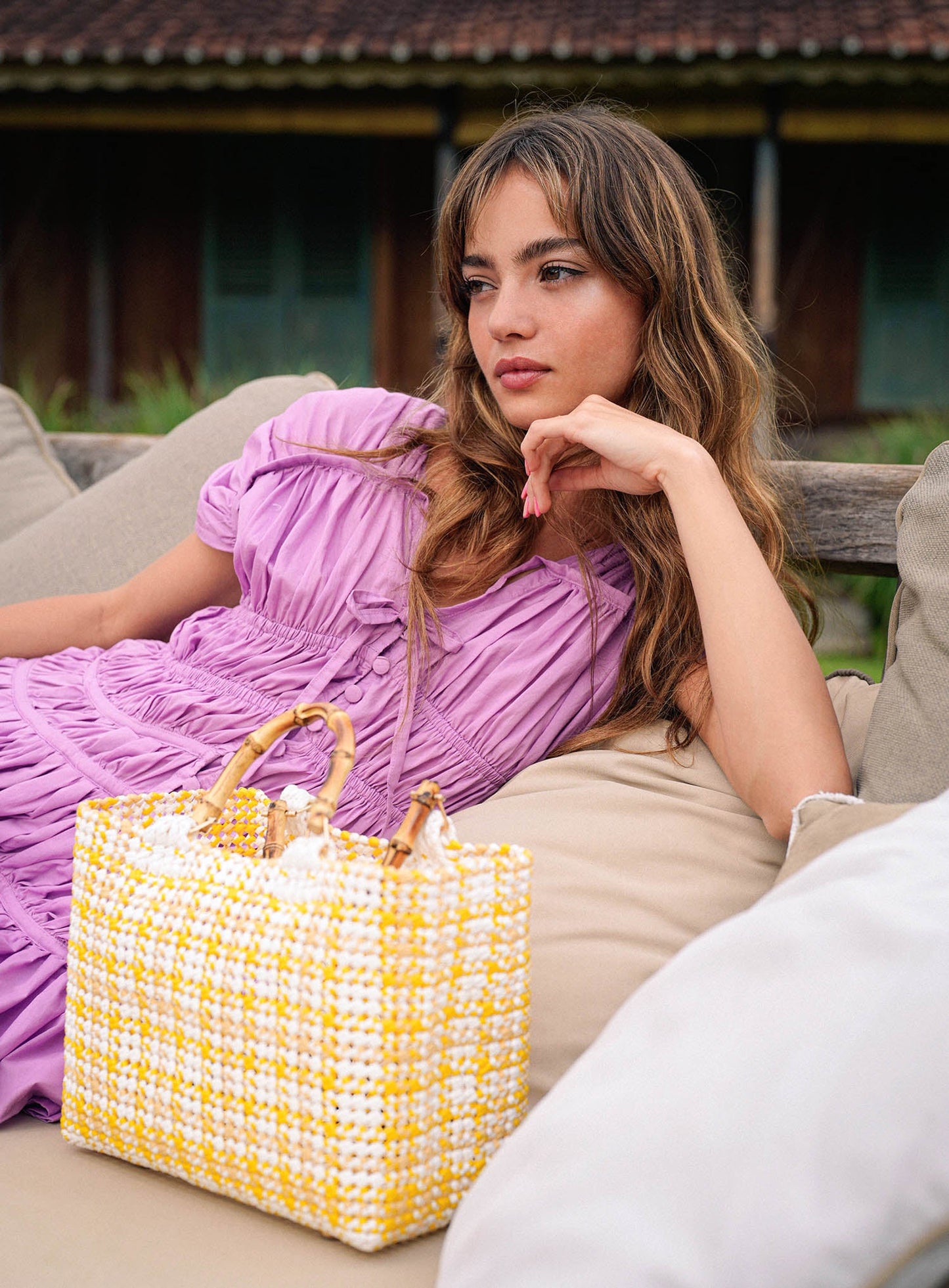 Vestido mini con volantes SRIKANDI en morado claro