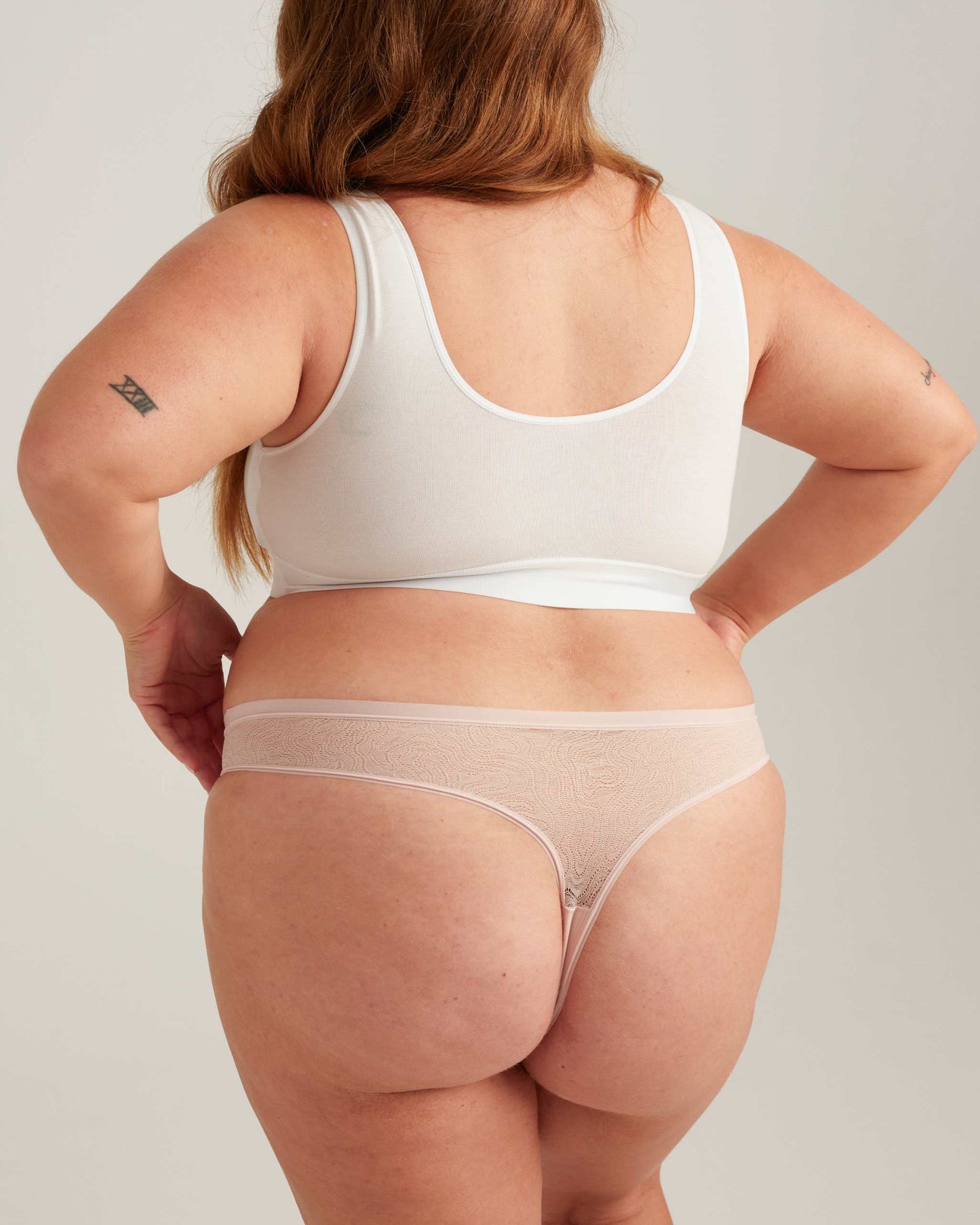 Tanga de encaje a prueba de fugas