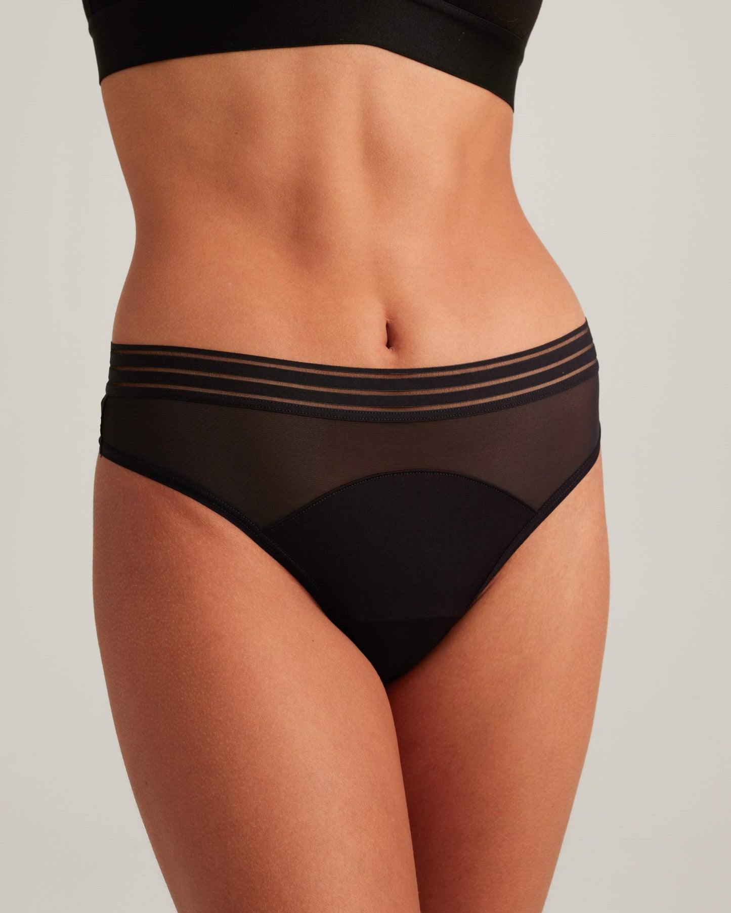 Tanga de malla a prueba de fugas