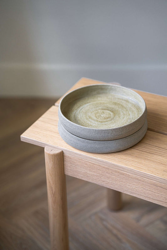 Stoneware Salad Plates with High Sides "Concrete"