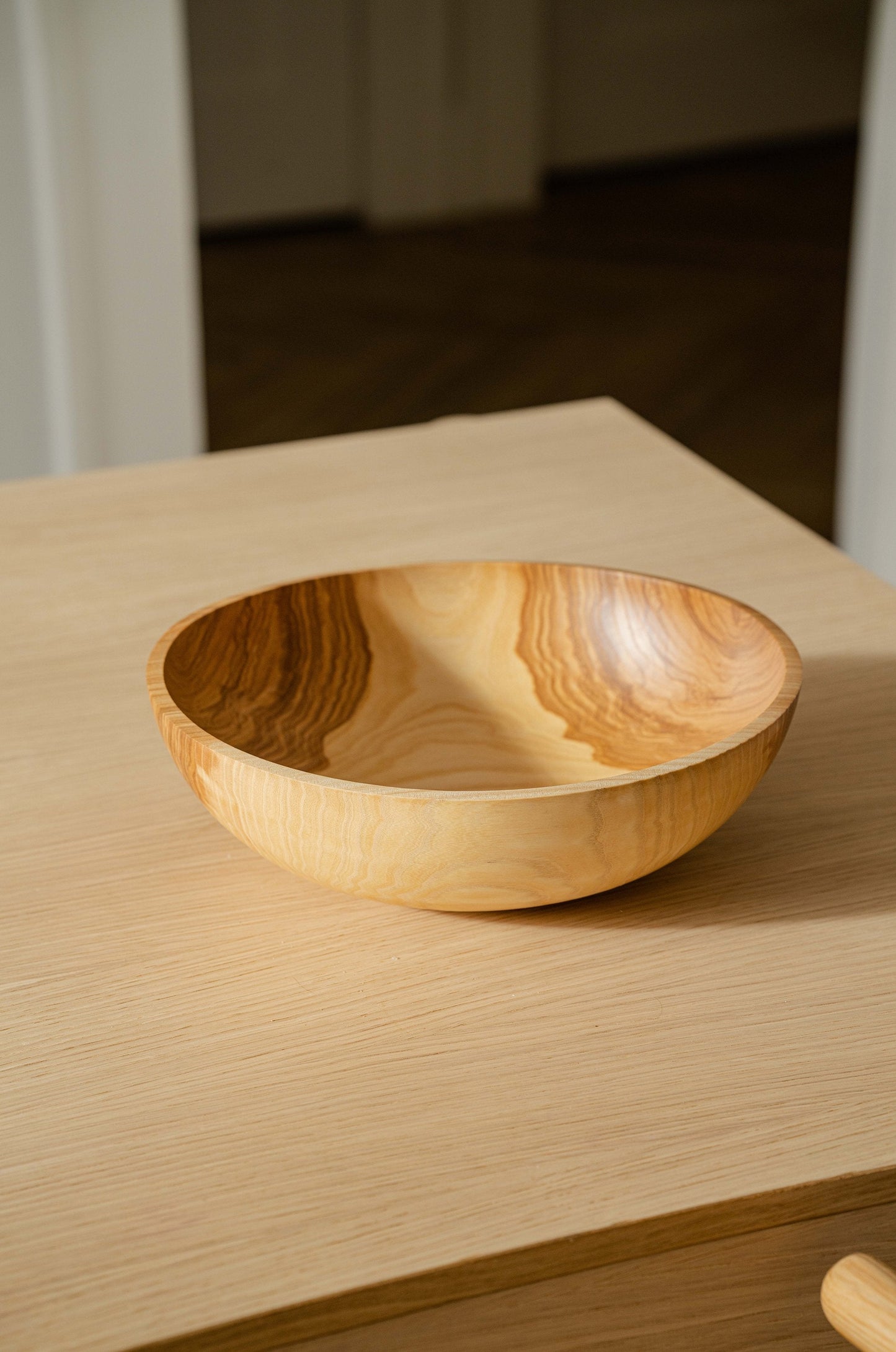 Juego de cuencos de madera tallados a mano