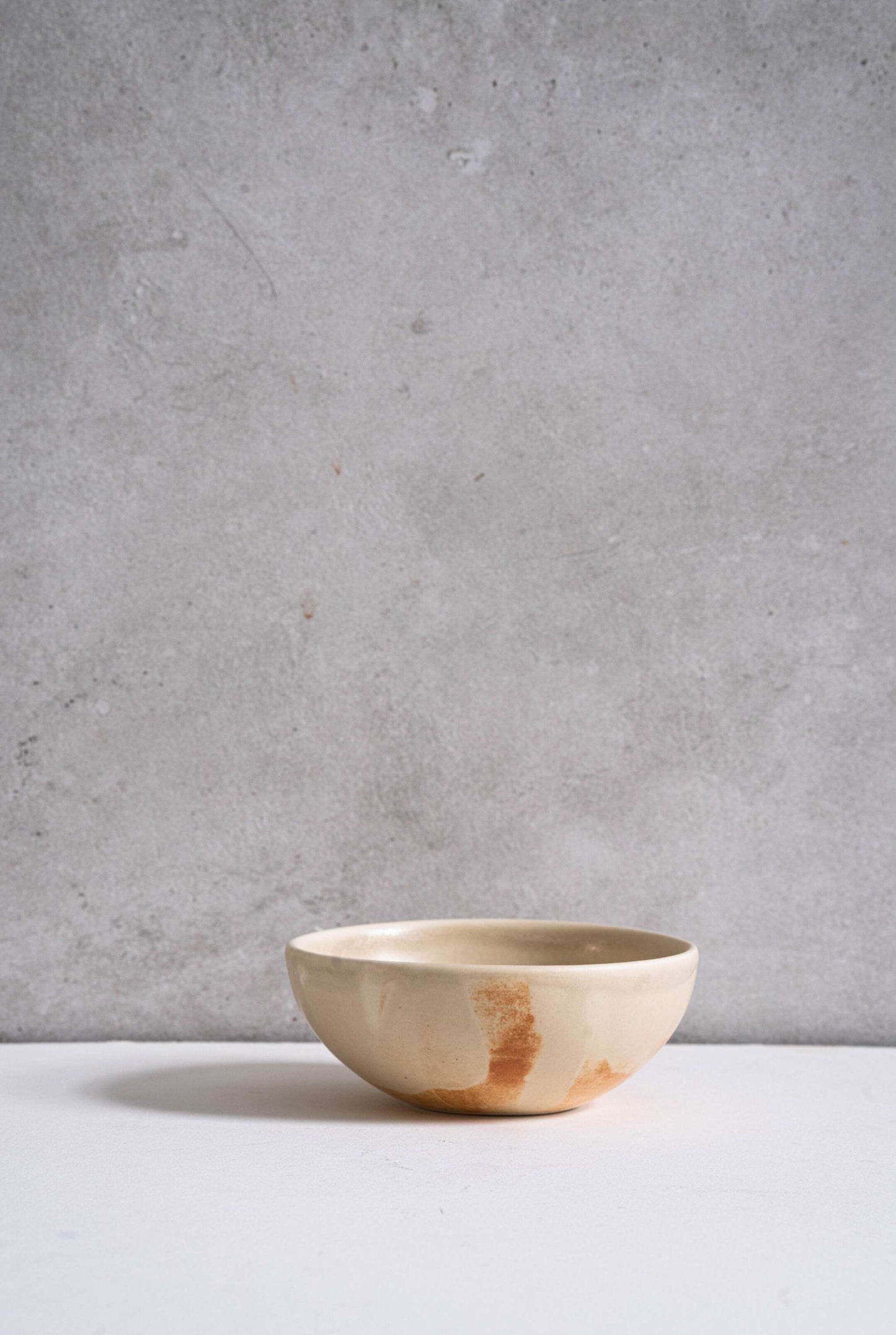 Cuenco de gres beige mate
