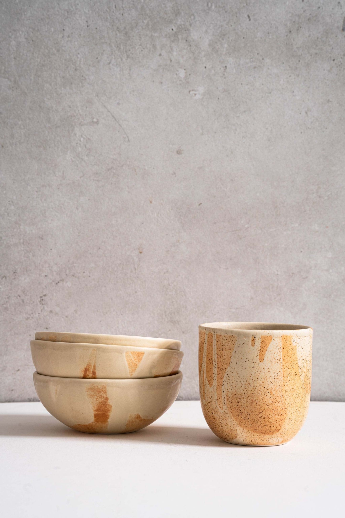 Cuenco de gres beige mate