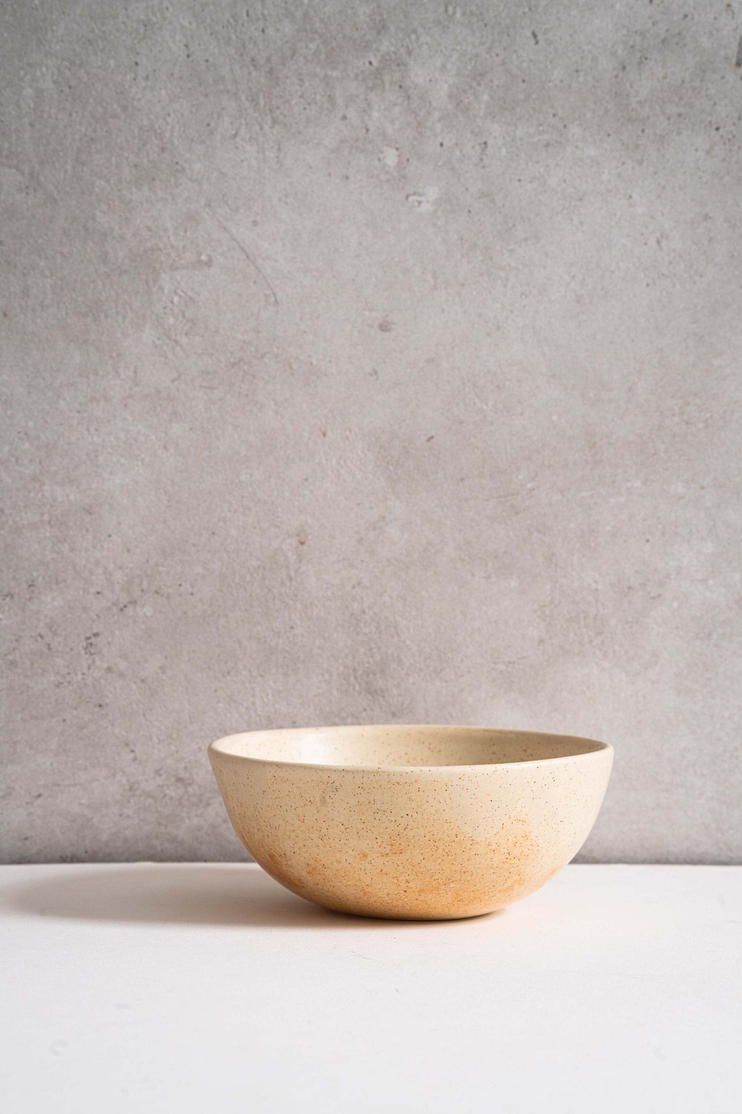 Cuenco de gres beige mate
