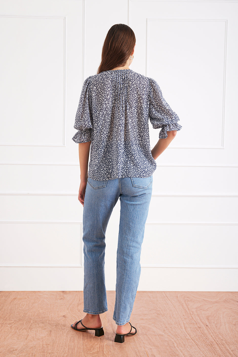 Camisa Chloe en azul marino Vintage Bloom 